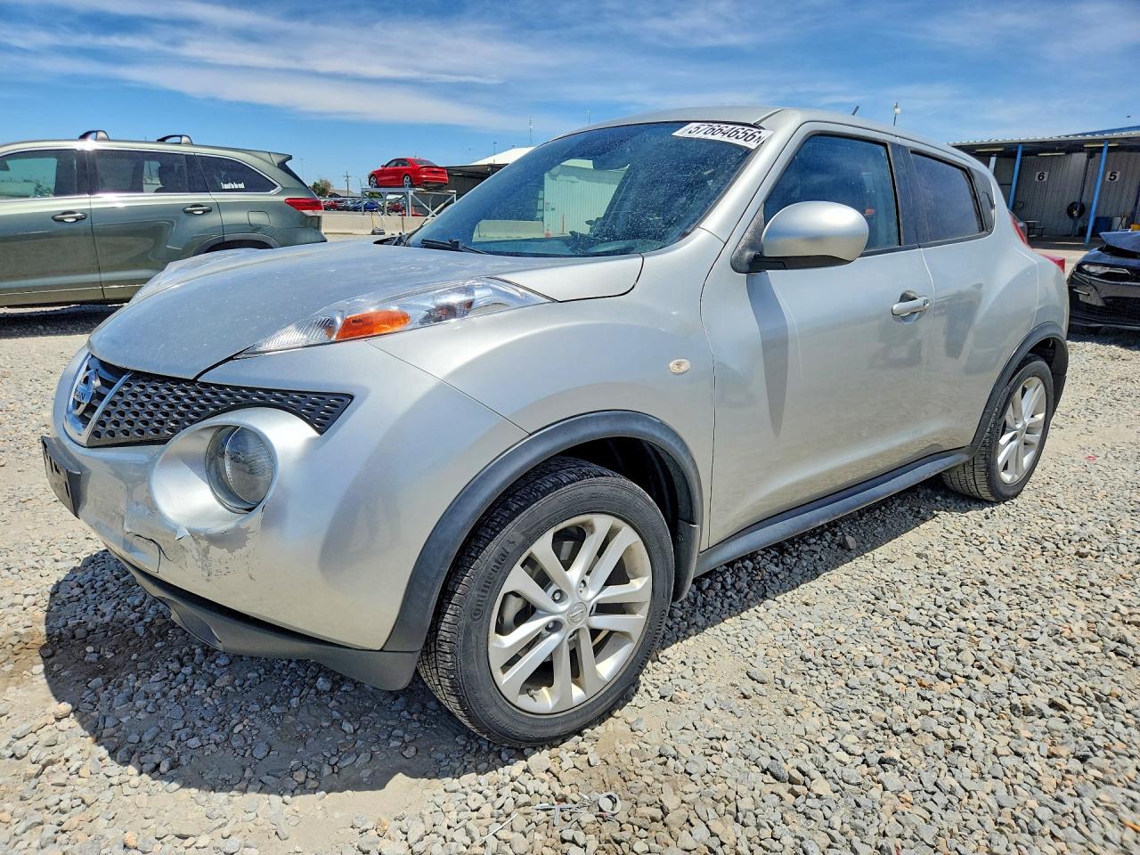 2011 Nissan Juke S Silver vin: JN8AF5MV5BT025181