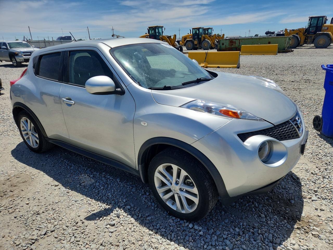 2011 Nissan Juke S Silver vin: JN8AF5MV5BT025181