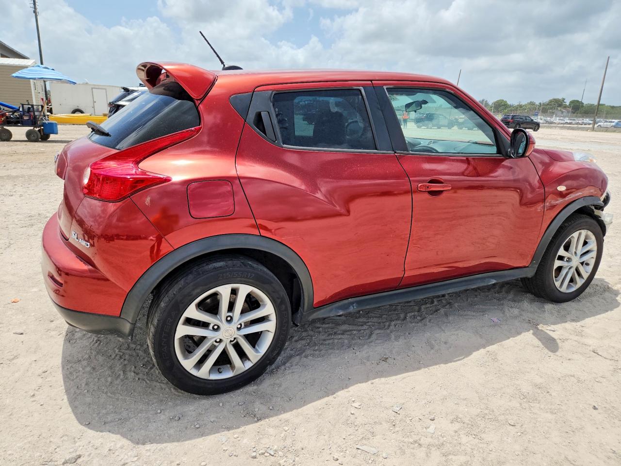 2011 Nissan Juke S Red vin: JN8AF5MV5BT028114