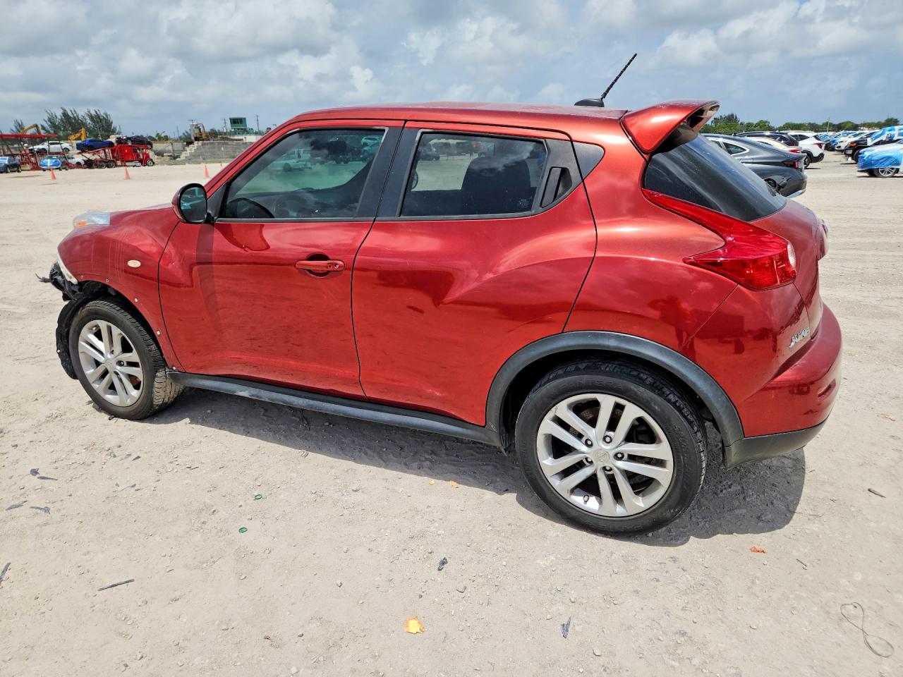2011 Nissan Juke S Red vin: JN8AF5MV5BT028114