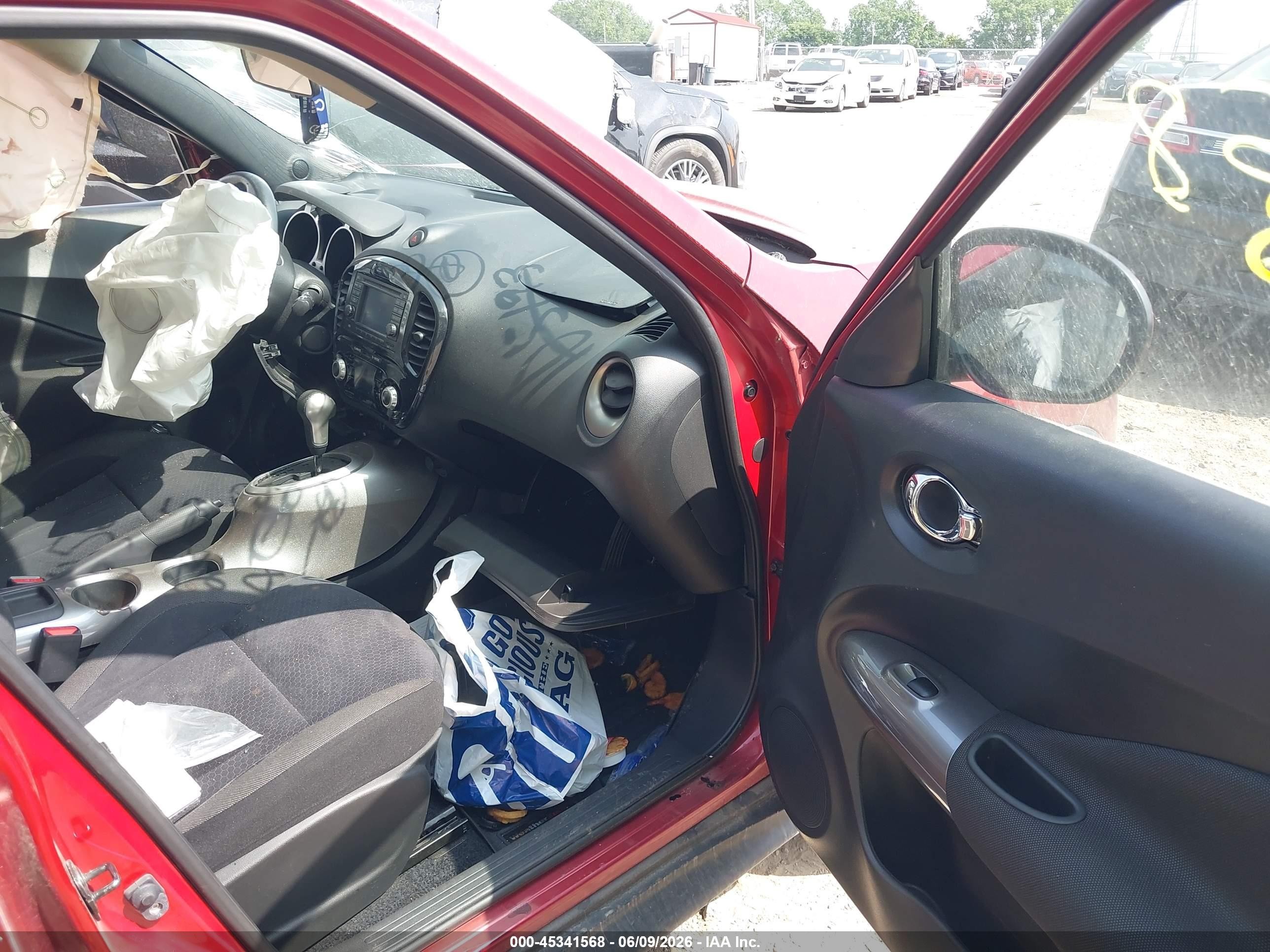 2012 Nissan Juke Sv Red vin: JN8AF5MV5CT105193