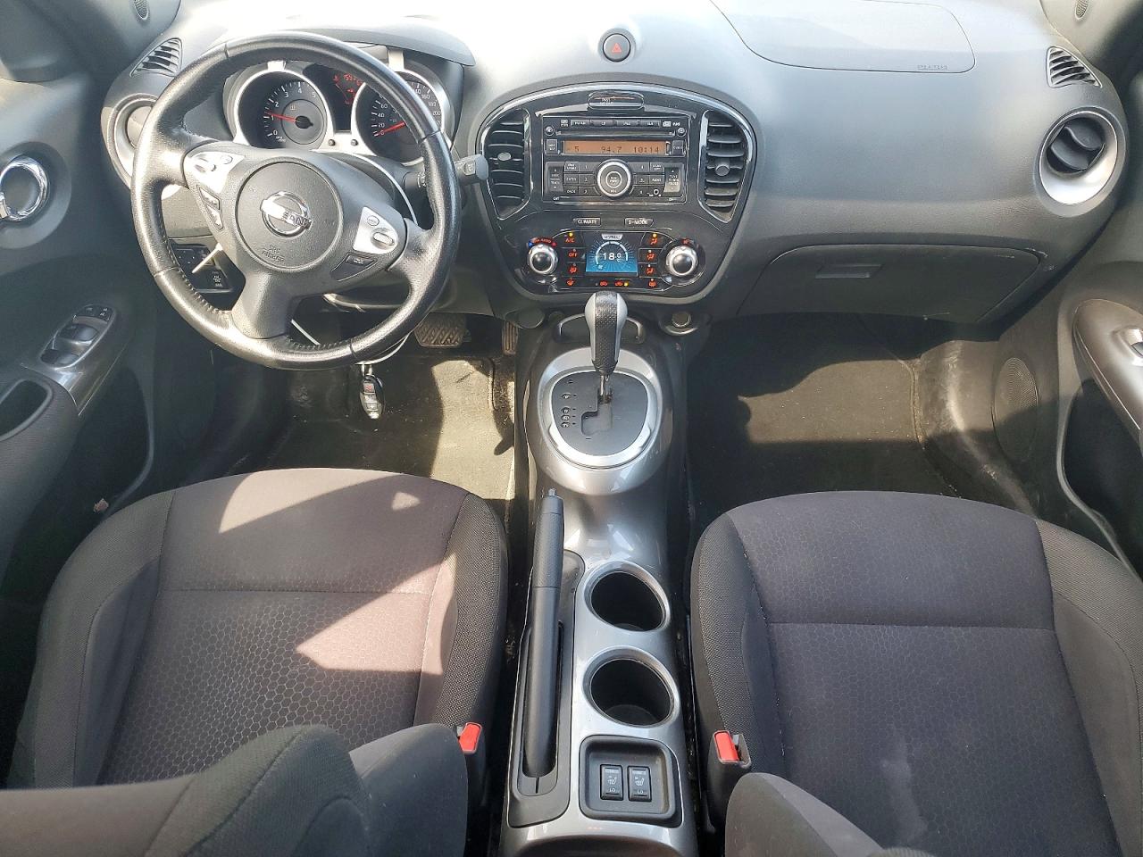 2012 Nissan Juke S White vin: JN8AF5MV5CT126643
