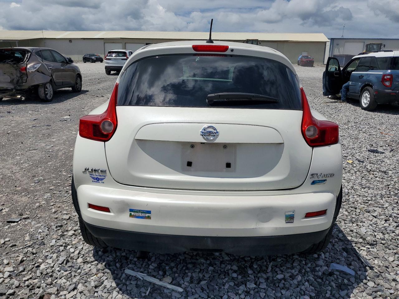 2013 Nissan Juke S White vin: JN8AF5MV5DT205456