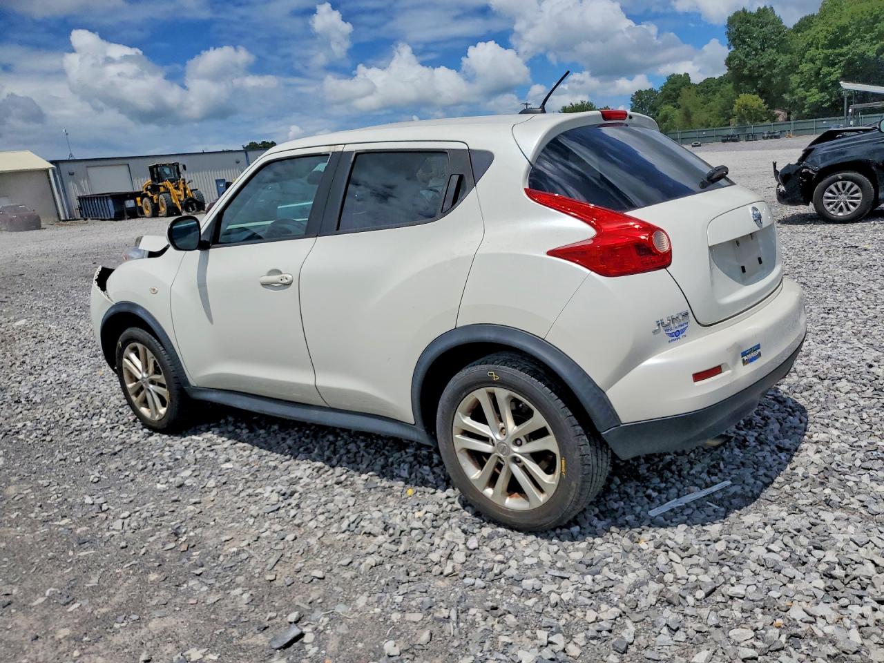 2013 Nissan Juke S White vin: JN8AF5MV5DT205456