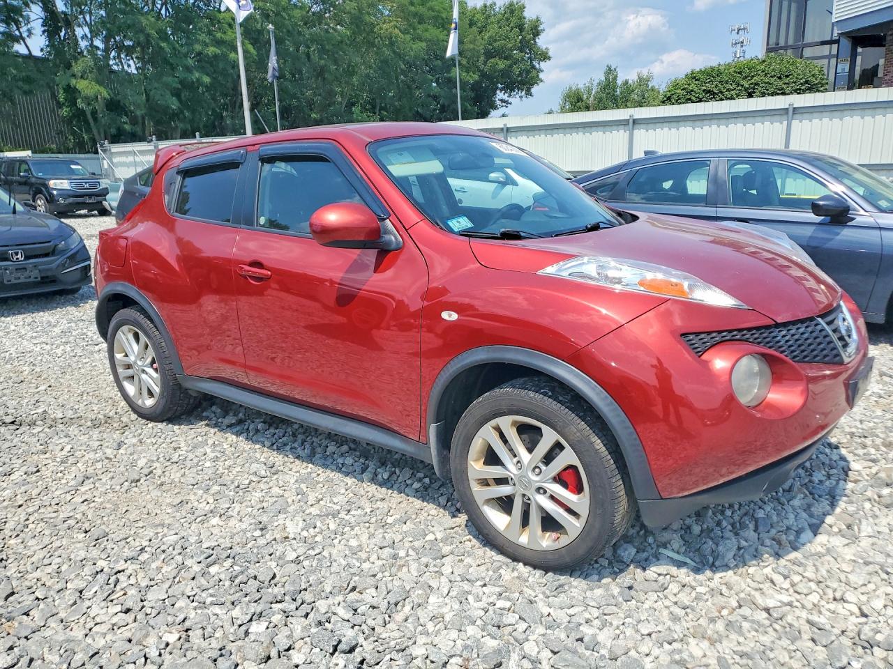 2013 Nissan Juke S Red vin: JN8AF5MV5DT206185