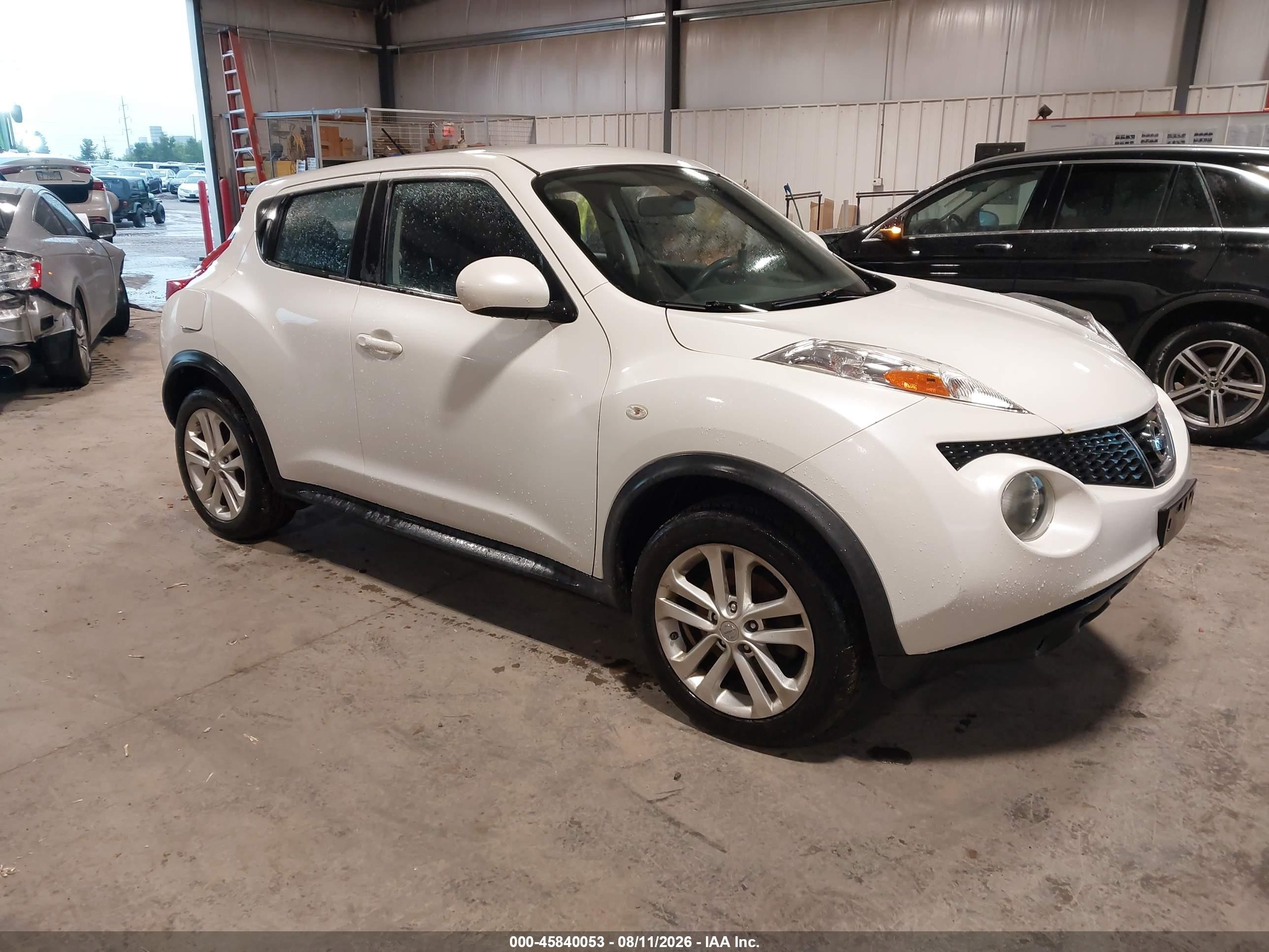 2013 Nissan Juke S White vin: JN8AF5MV5DT211600