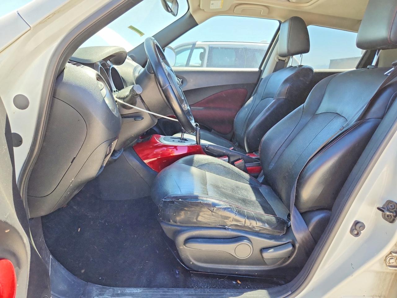 2013 Nissan Juke S Белый vin: JN8AF5MV5DT212357