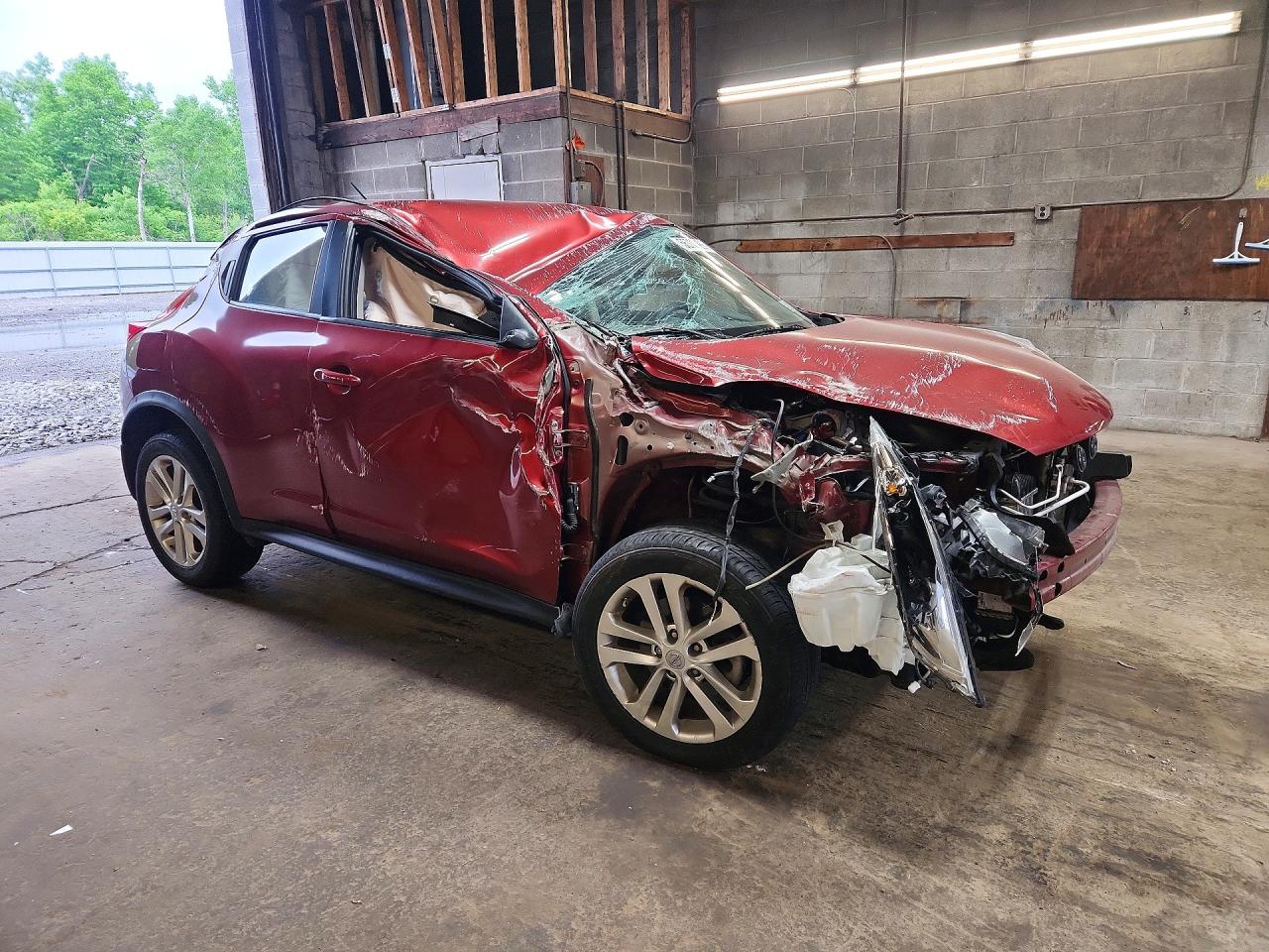 2013 Nissan Juke S Burgundy vin: JN8AF5MV5DT213749