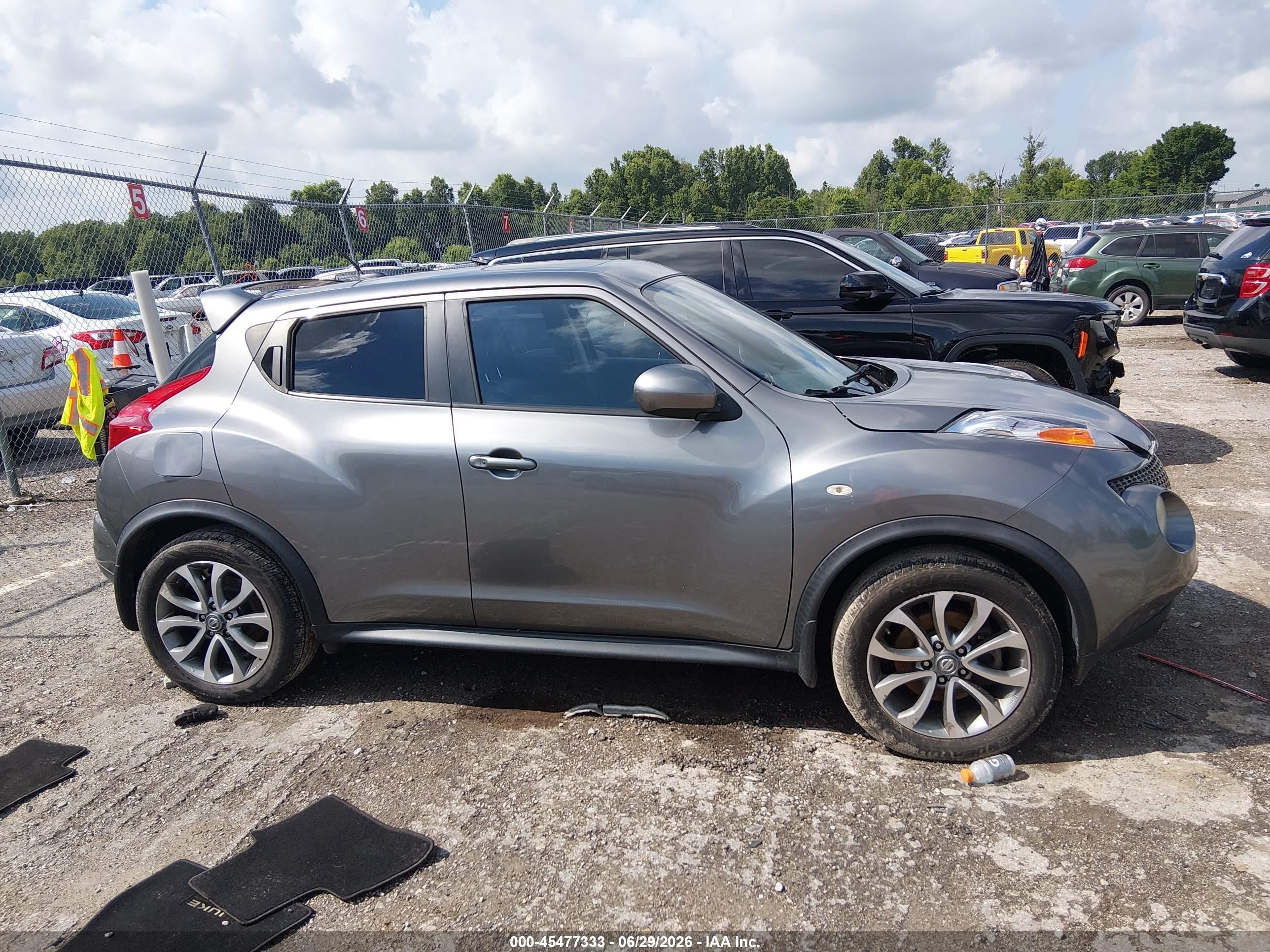 2013 Nissan Juke Sl Silver vin: JN8AF5MV5DT228638