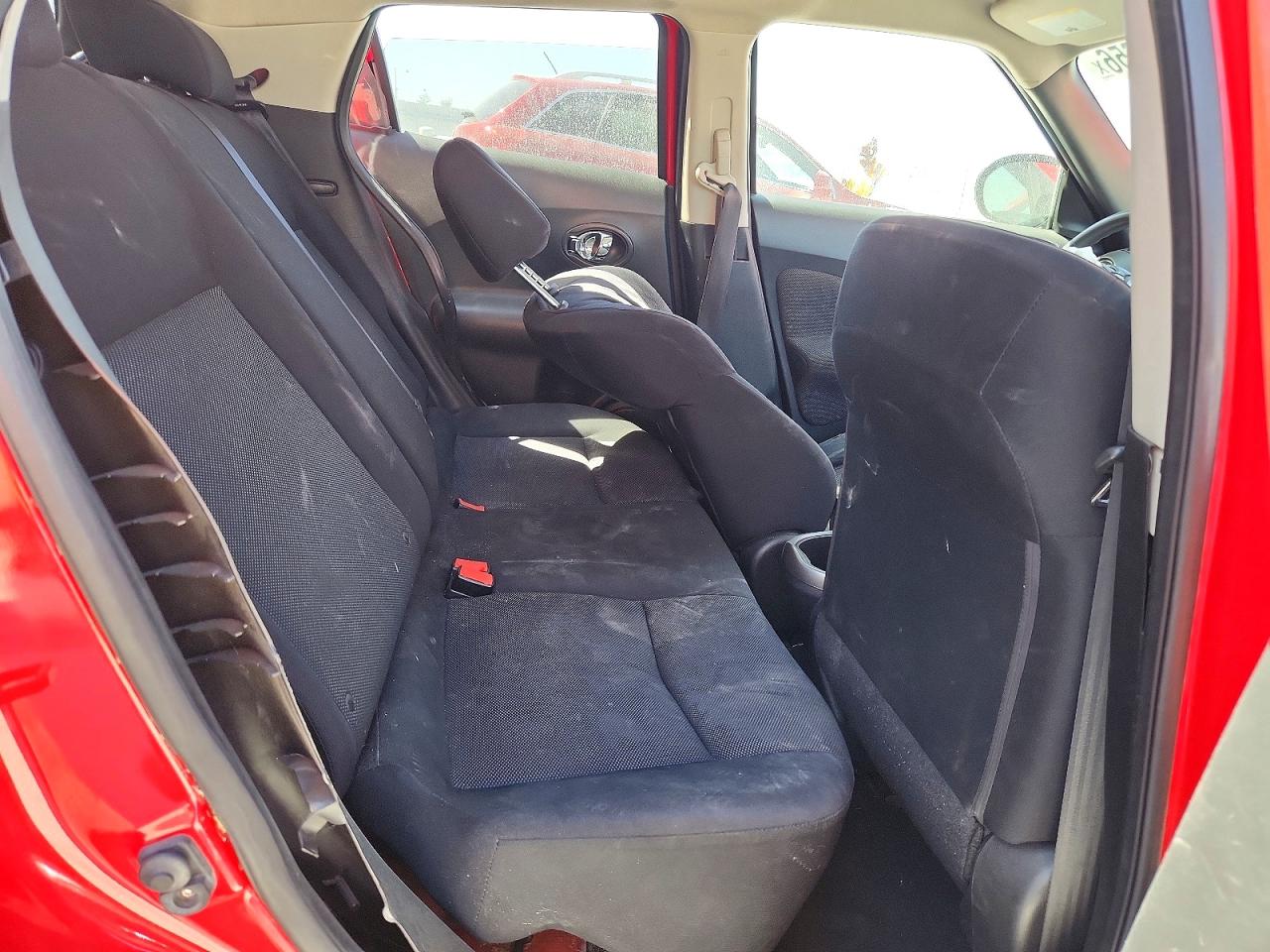 2014 Nissan Juke S Red vin: JN8AF5MV5ET358436