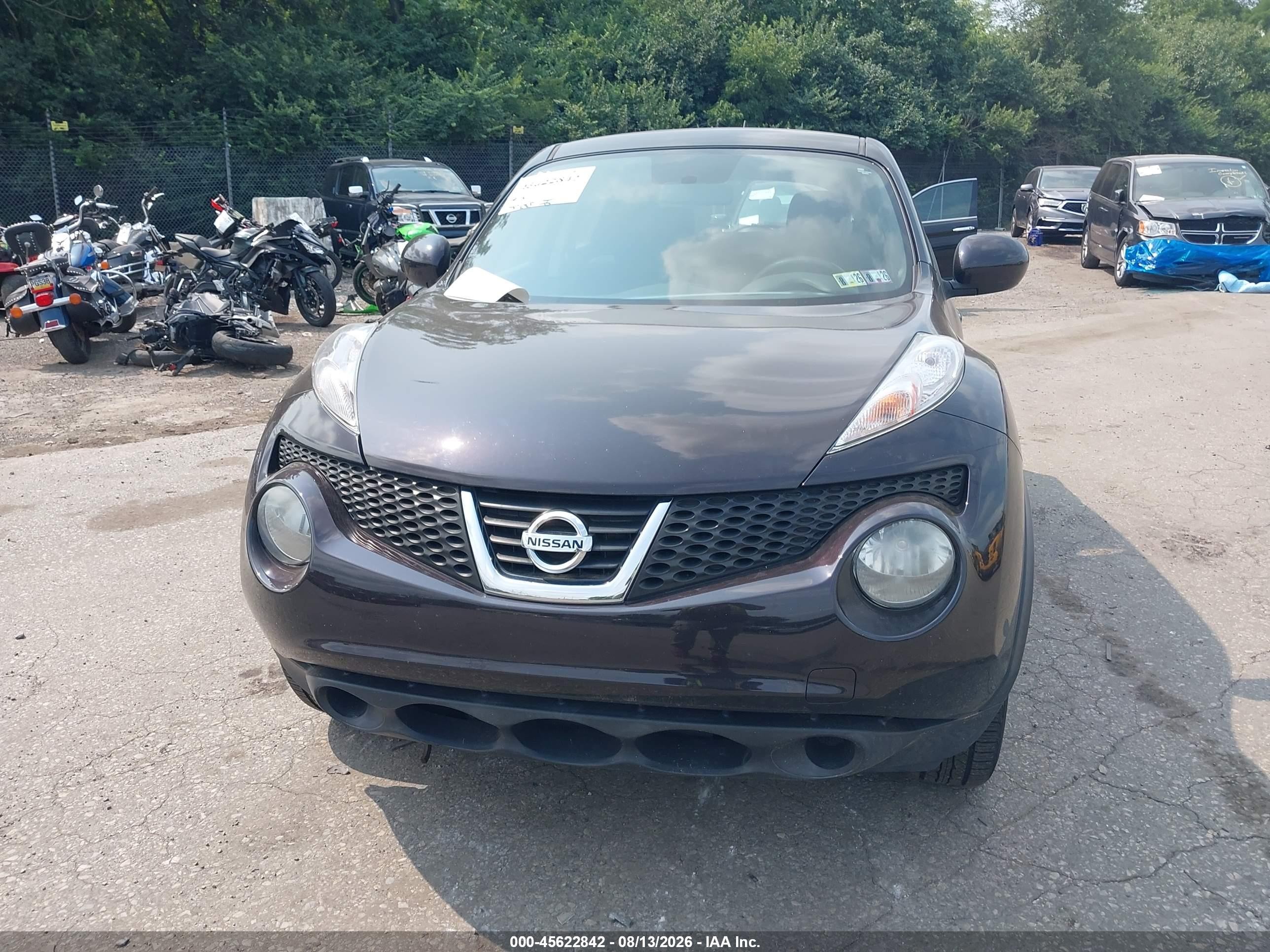 2014 Nissan Juke S Burgundy vin: JN8AF5MV5ET363569