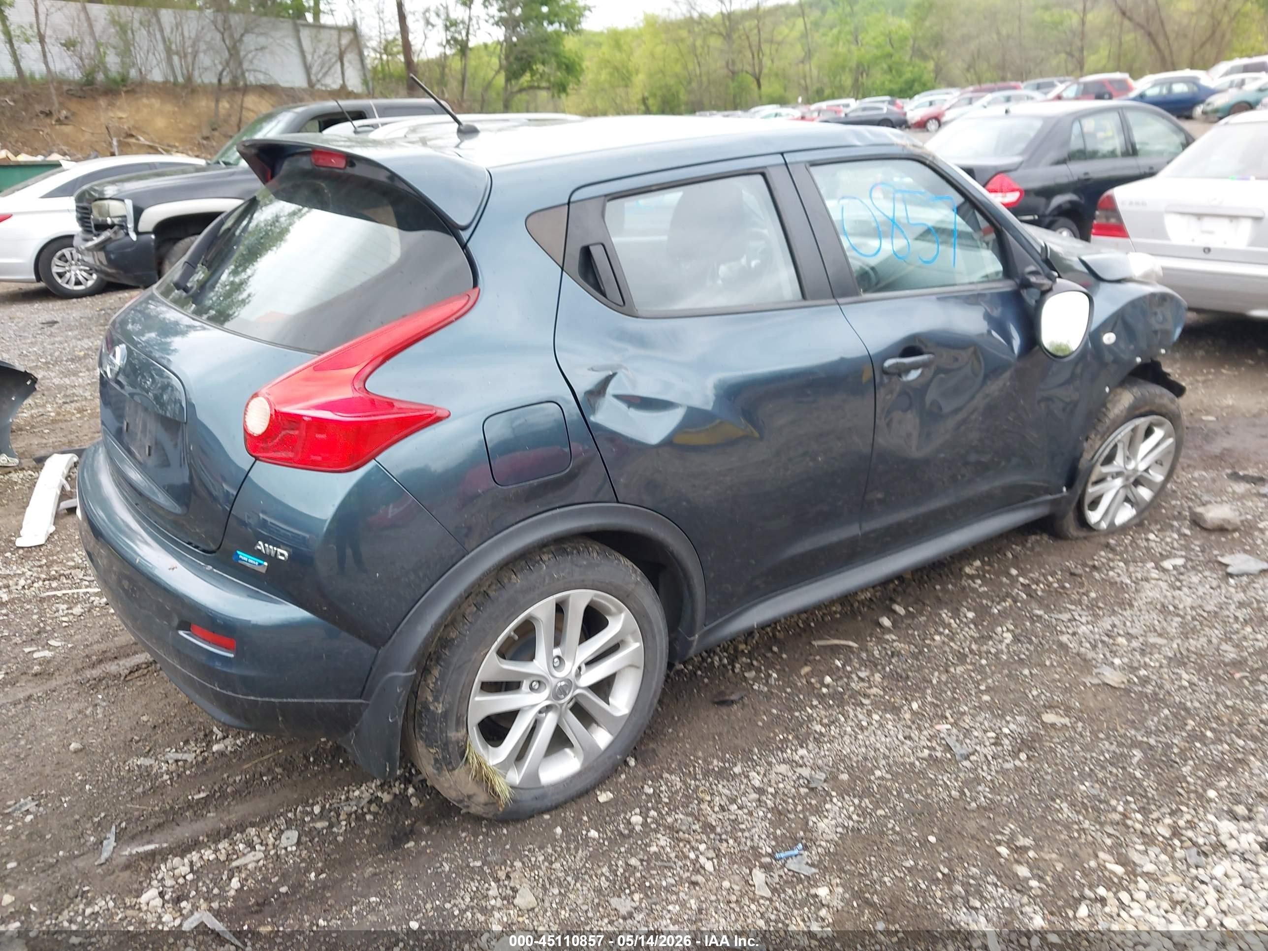 2014 Nissan Juke S Blue vin: JN8AF5MV5ET482058