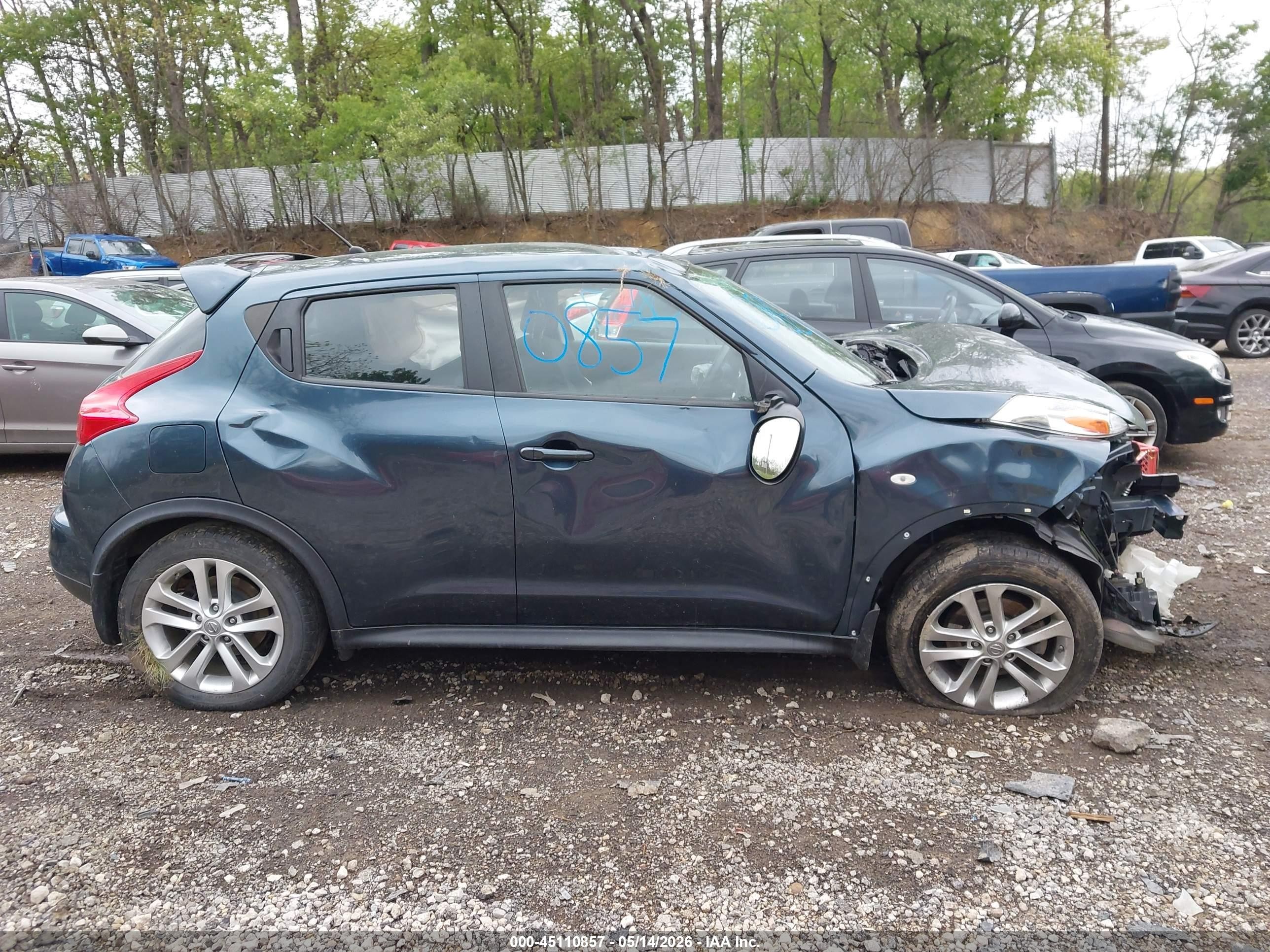 2014 Nissan Juke S Blue vin: JN8AF5MV5ET482058