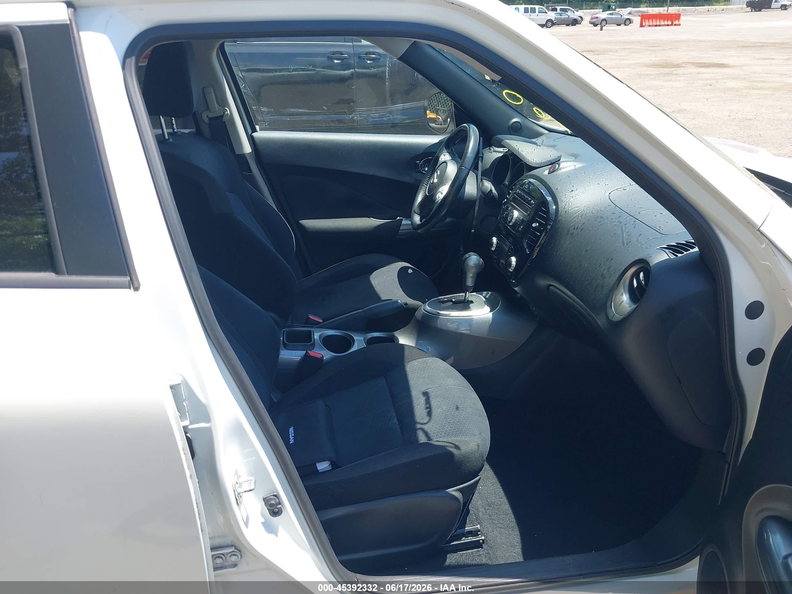 2014 Nissan Juke Sv White vin: JN8AF5MV5ET482898
