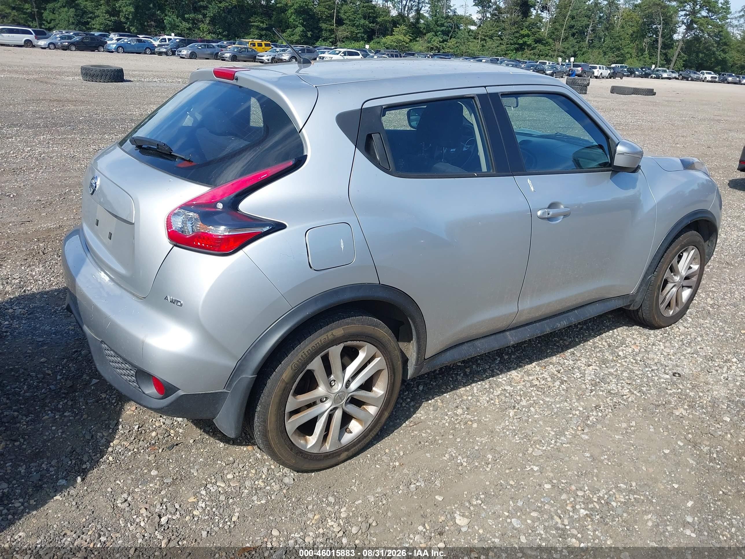2015 Nissan Juke S Silver vin: JN8AF5MV5FT552014