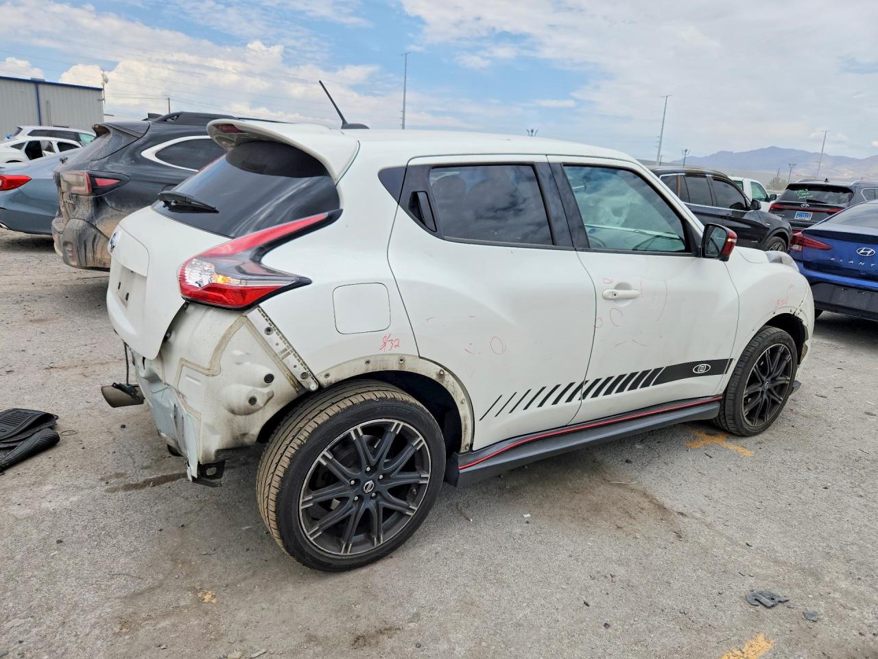 2015 Nissan Juke Nismo White vin: JN8AF5MV5FT559996