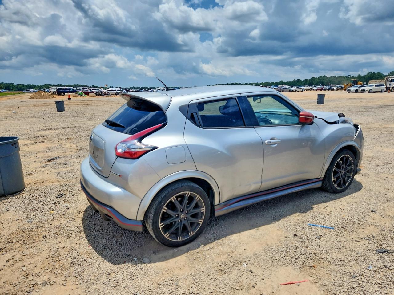 2015 Nissan Juke S Silver vin: JN8AF5MV5FT561456