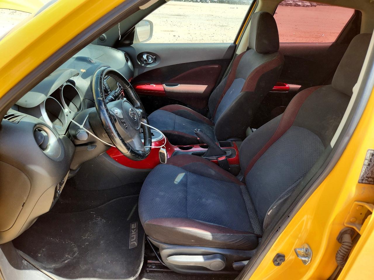2015 Nissan Juke S Желтый vin: JN8AF5MV5FT564552