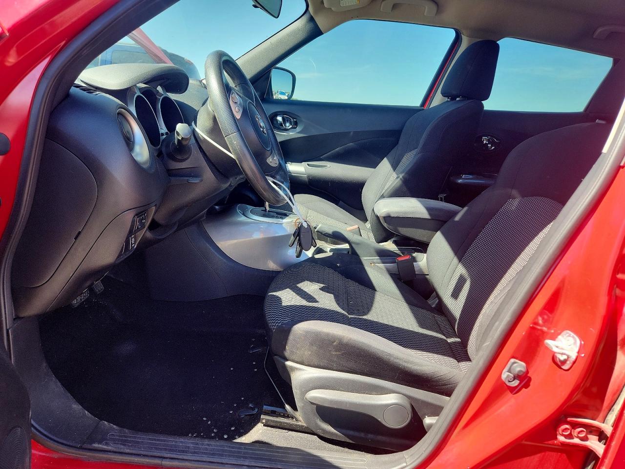 2017 Nissan Juke S Red vin: JN8AF5MV5HT753608