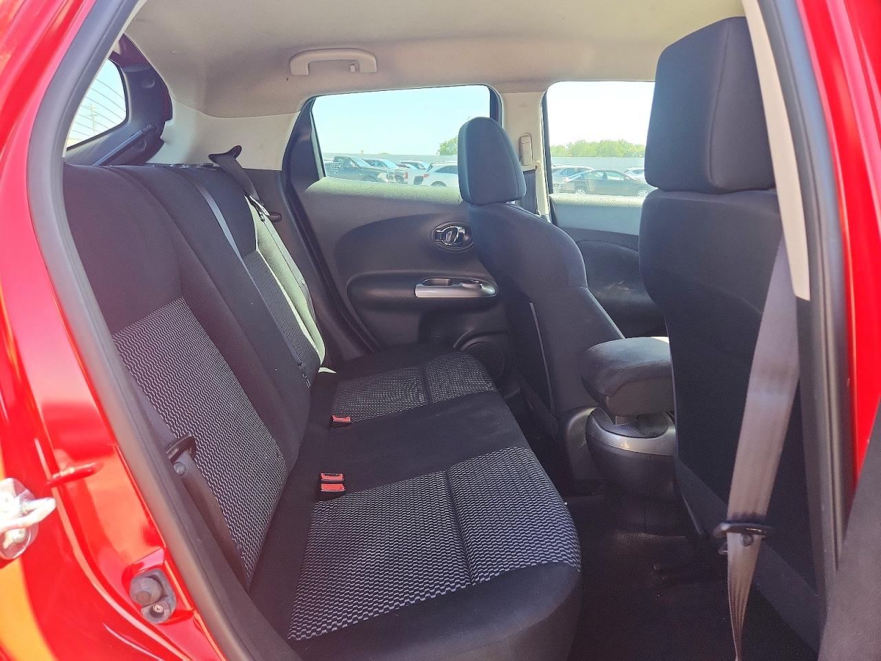 2017 Nissan Juke S Red vin: JN8AF5MV5HT753608