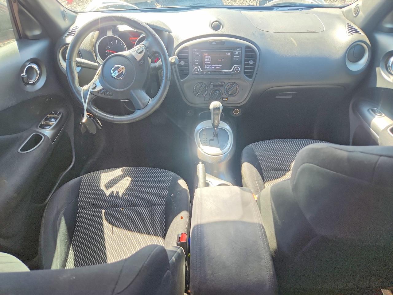 2017 Nissan Juke S Red vin: JN8AF5MV5HT753608