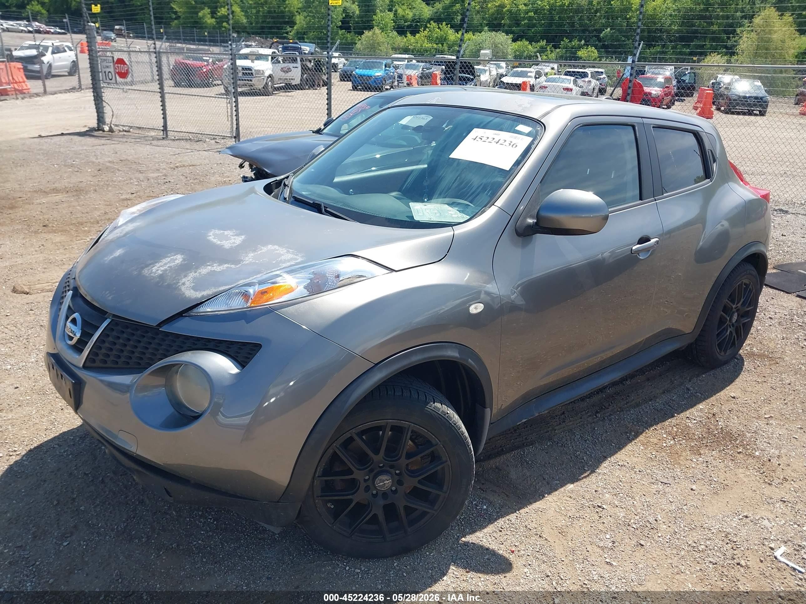 2011 Nissan Juke Sv Серый vin: JN8AF5MV6BT008325