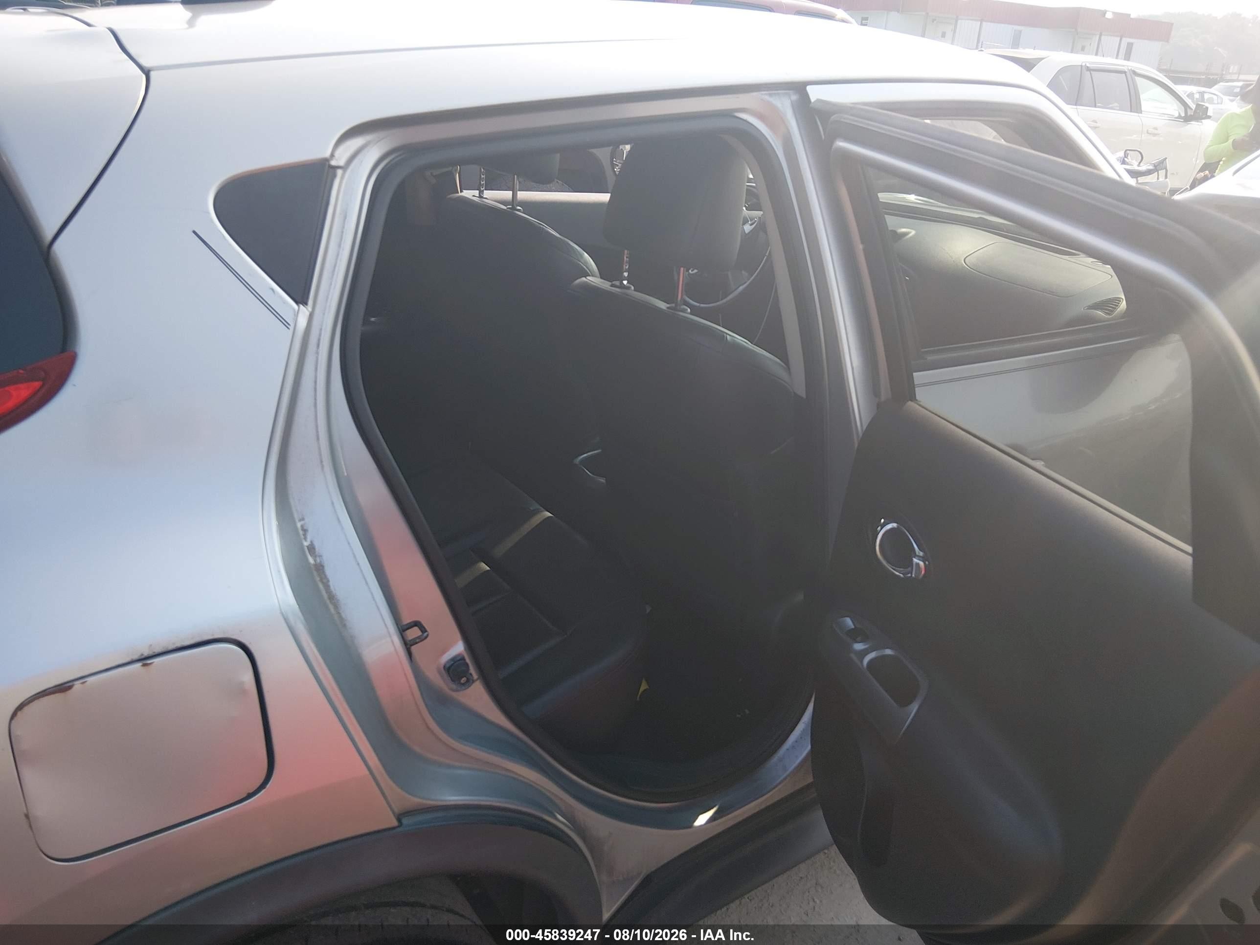 2011 Nissan Juke Sl Silver vin: JN8AF5MV6BT018742