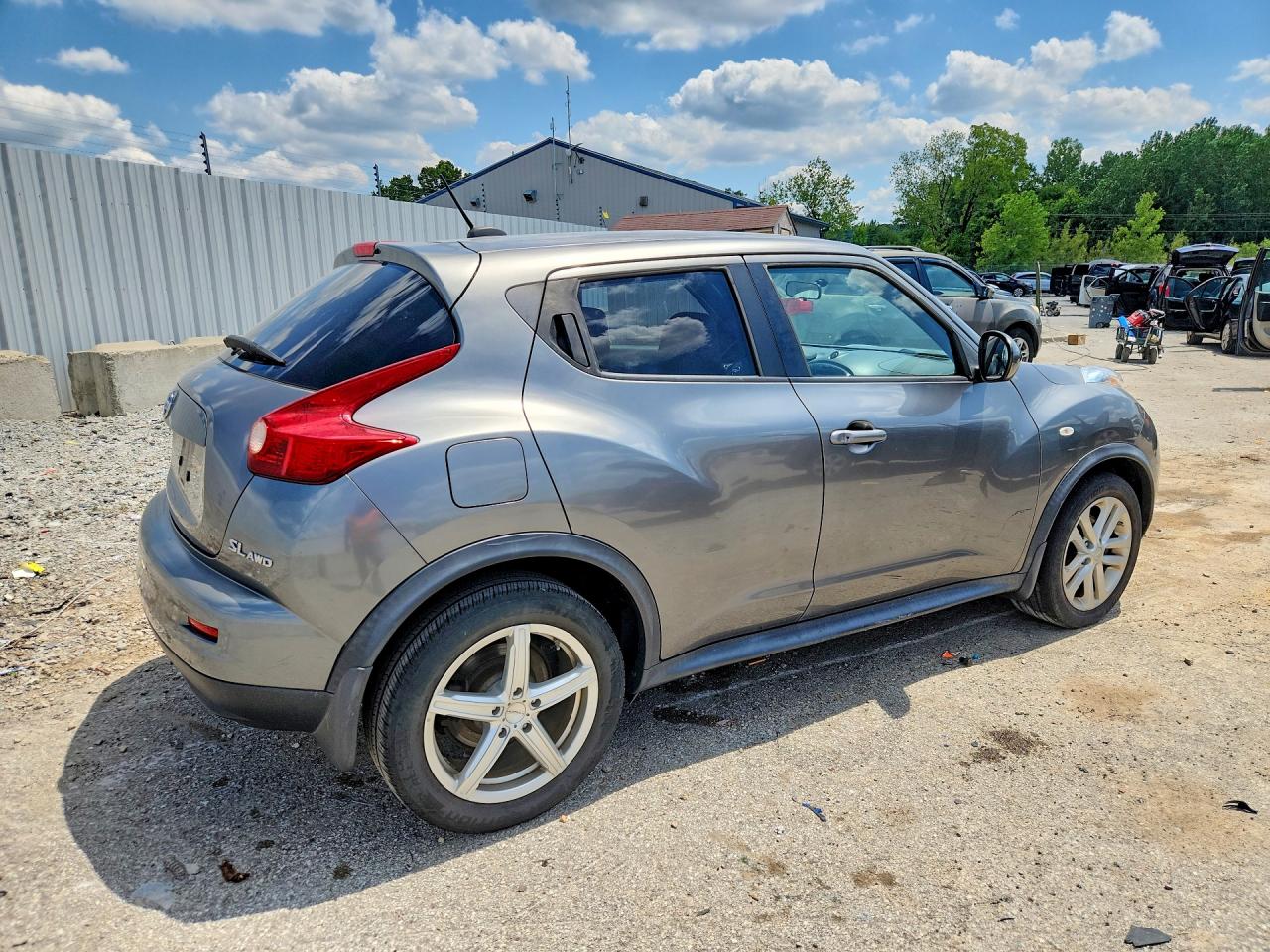 2011 Nissan Juke S Silver vin: JN8AF5MV6BT019907