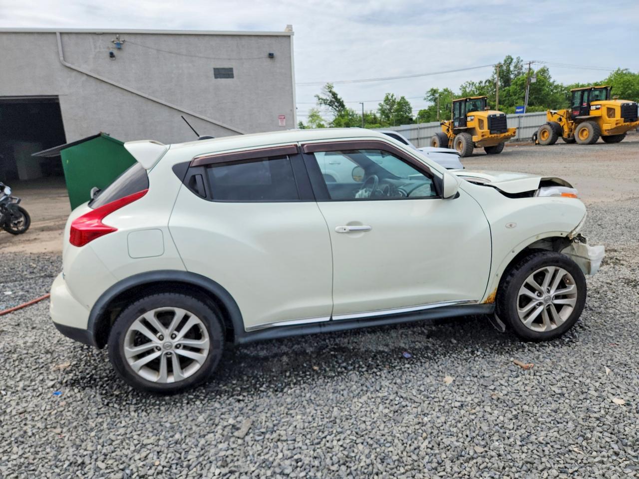 2012 Nissan Juke S White vin: JN8AF5MV6CT109883