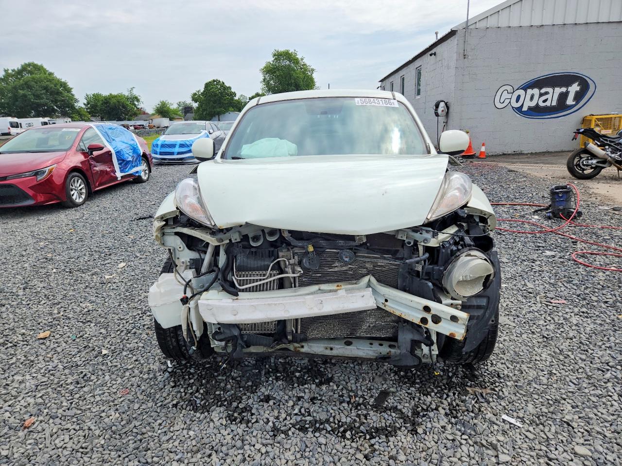 2012 Nissan Juke S White vin: JN8AF5MV6CT109883