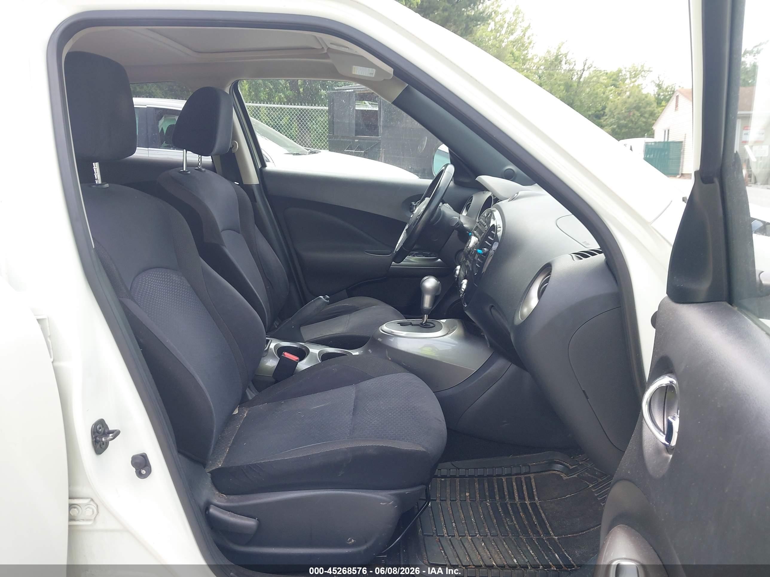 2012 Nissan Juke Sv White vin: JN8AF5MV6CT124707