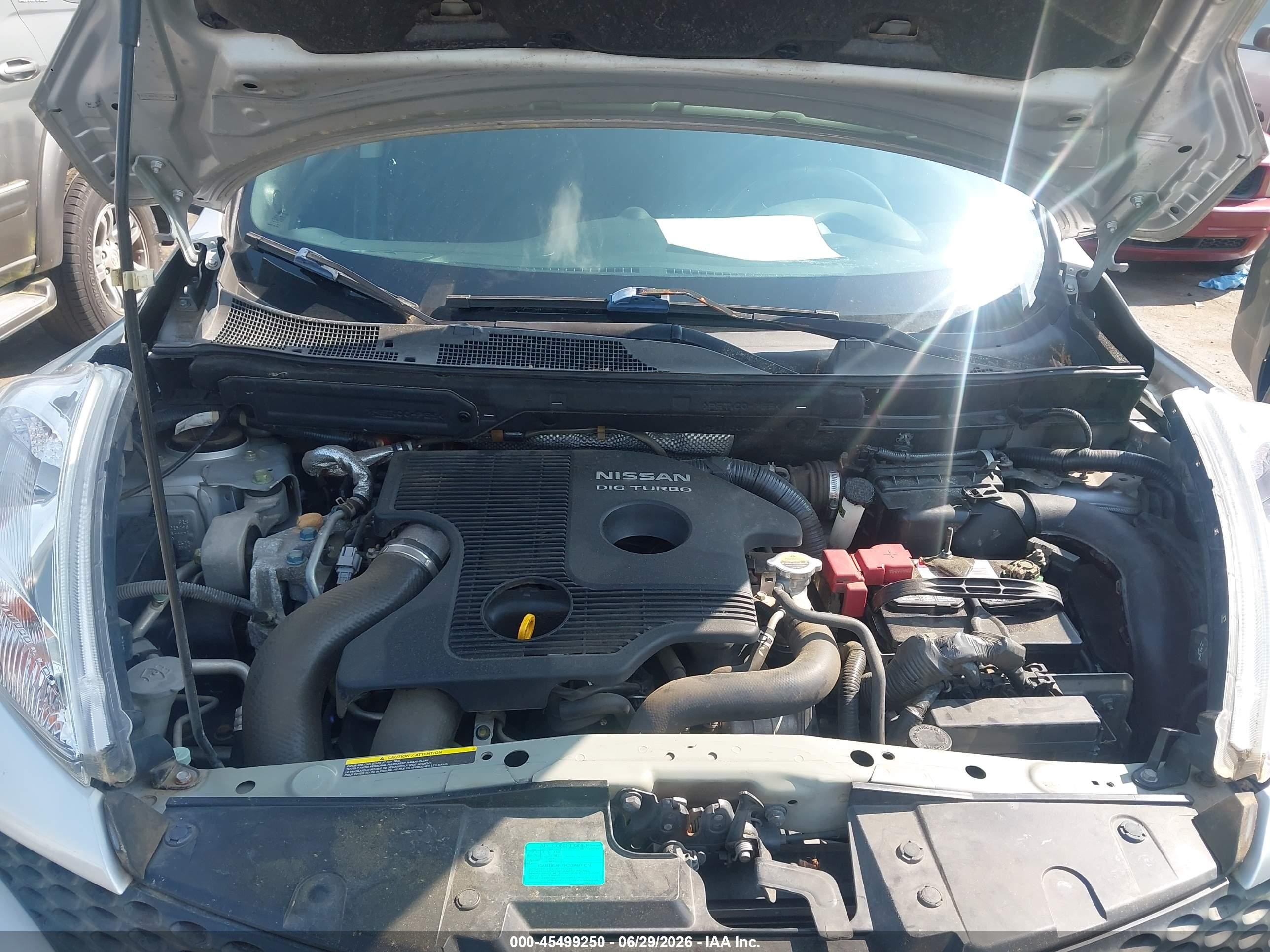 2013 Nissan Juke S Серебряный vin: JN8AF5MV6DT214098