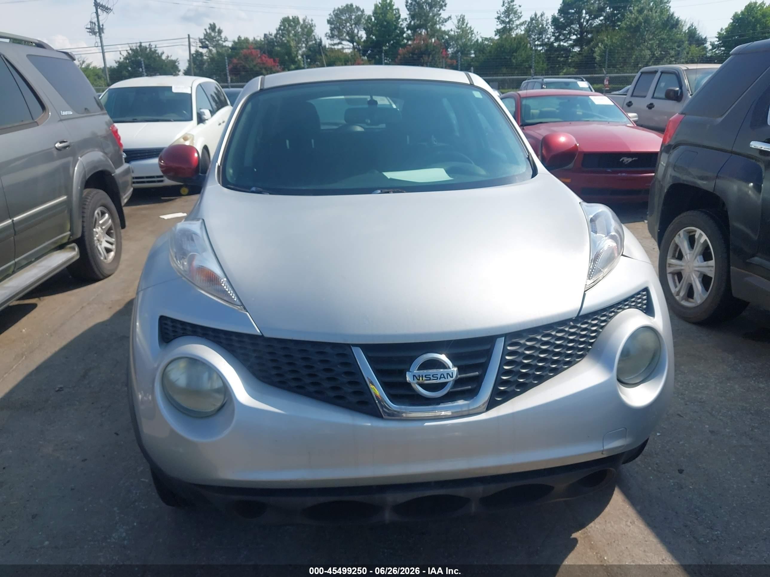 2013 Nissan Juke S Серебряный vin: JN8AF5MV6DT214098