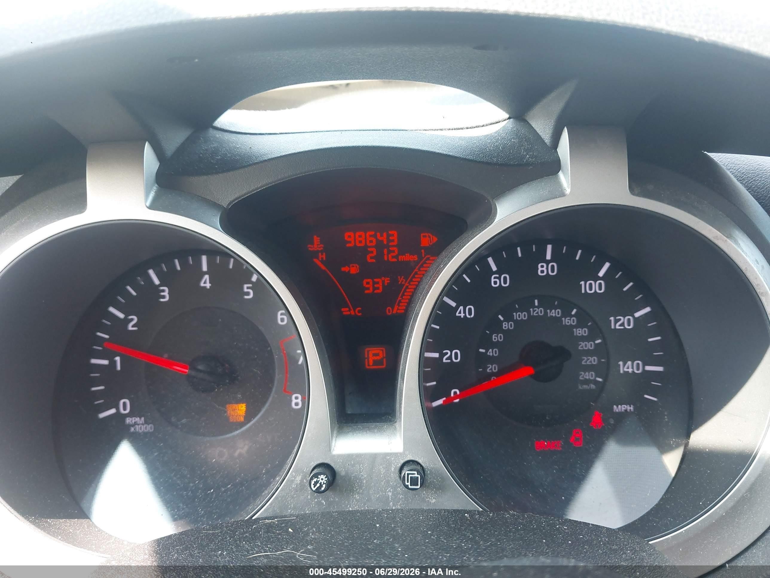 2013 Nissan Juke S Серебряный vin: JN8AF5MV6DT214098