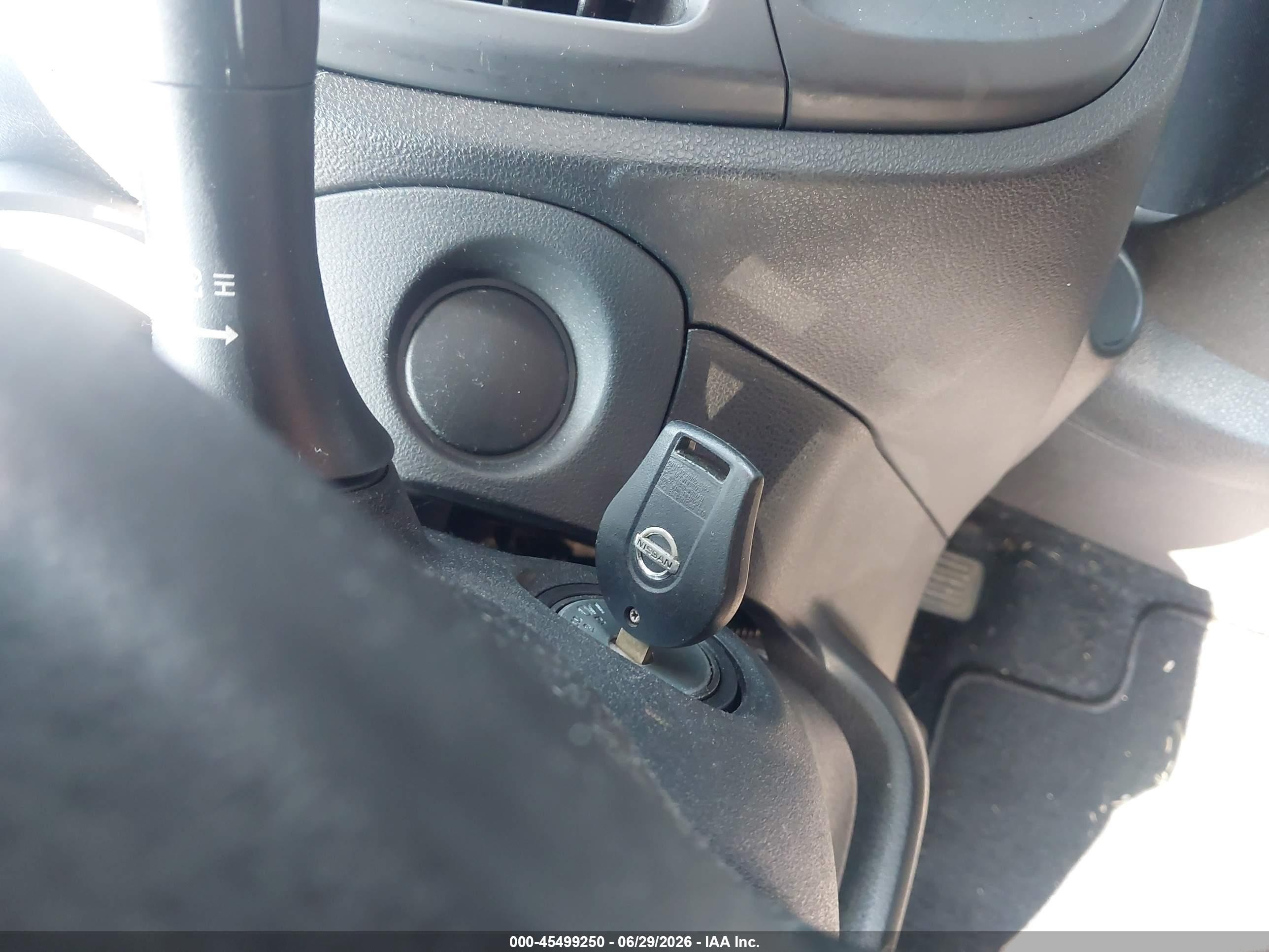2013 Nissan Juke S Серебряный vin: JN8AF5MV6DT214098
