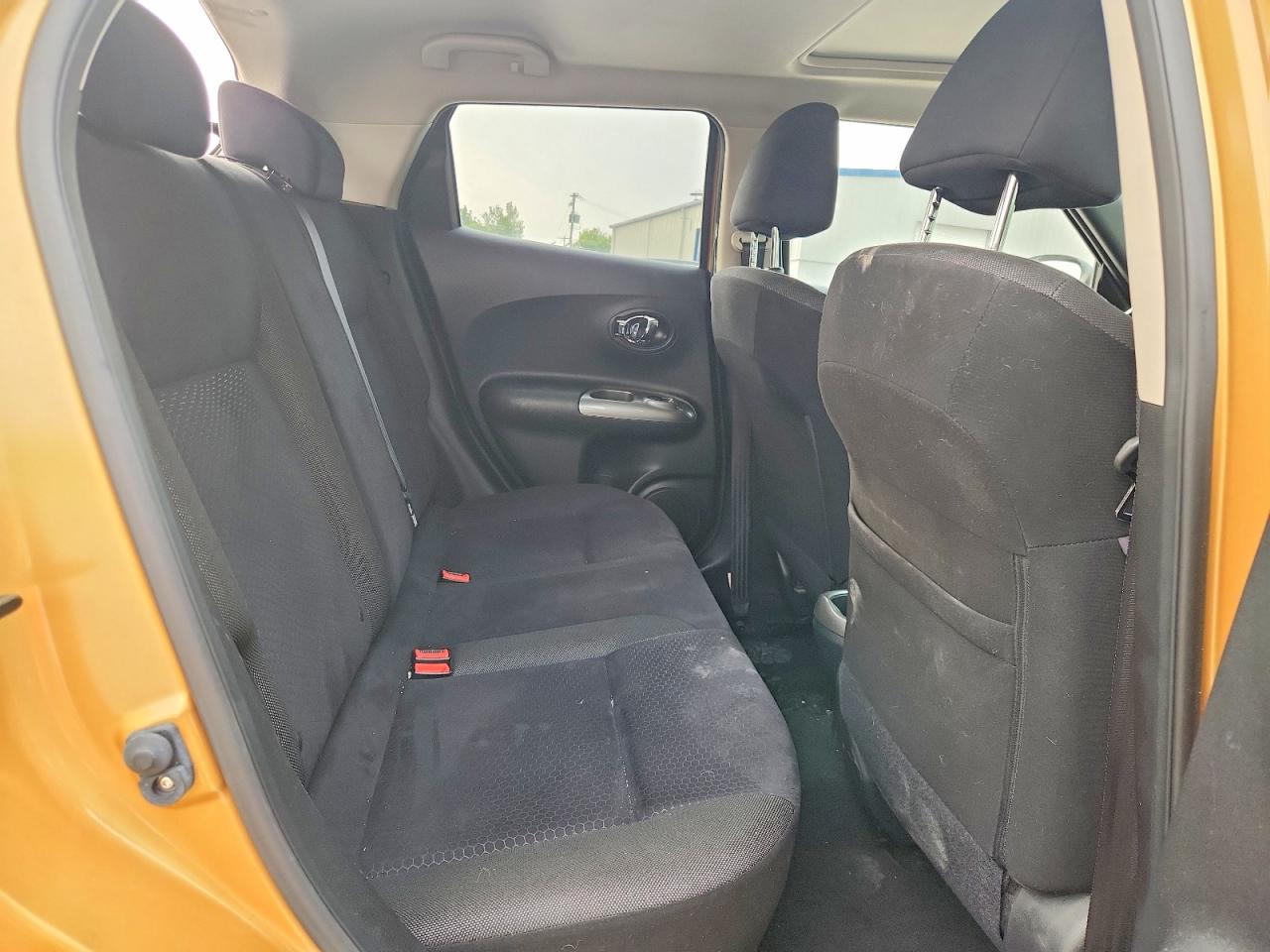 2013 Nissan Juke S Gold vin: JN8AF5MV6DT229491