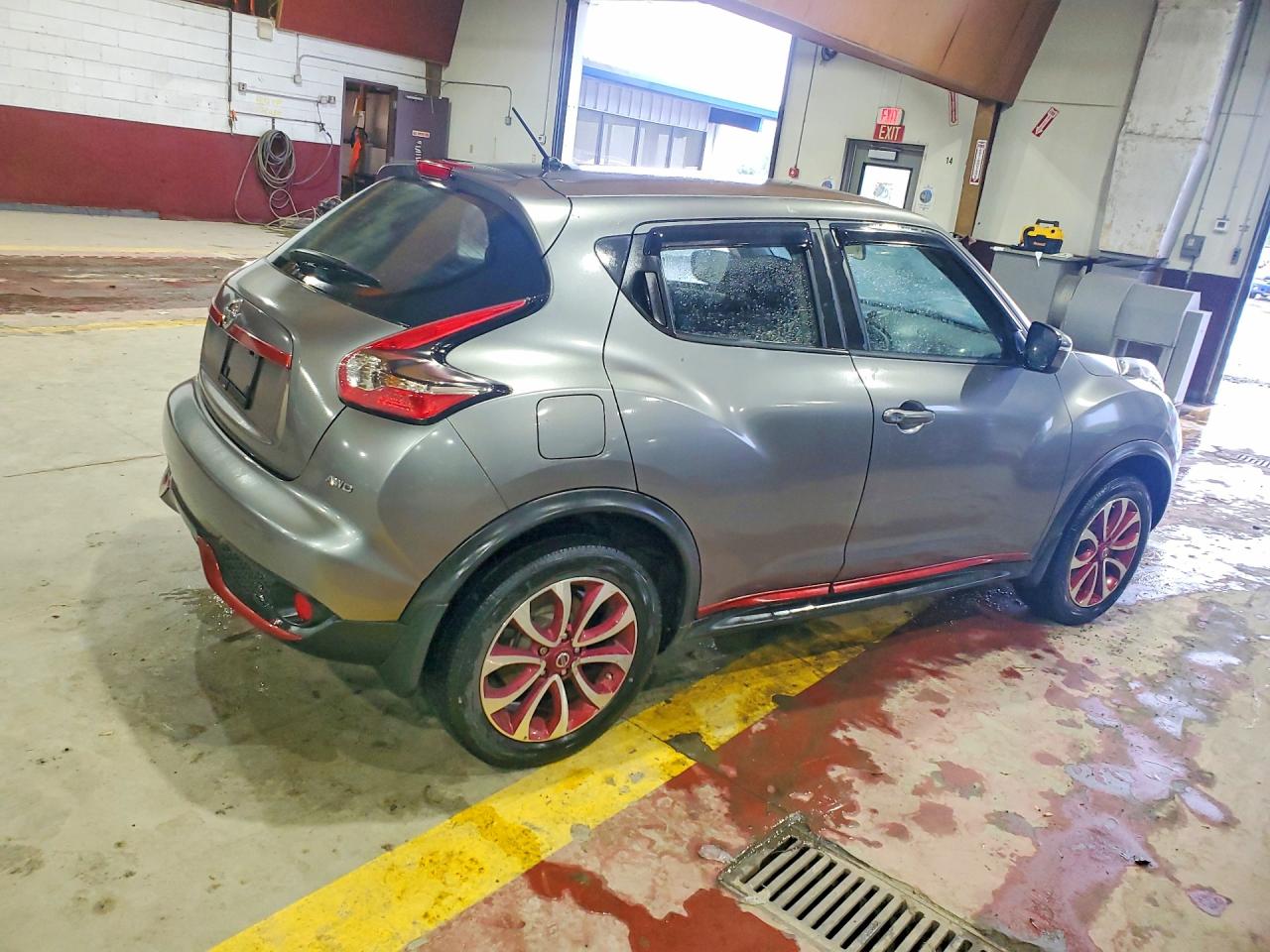 2015 Nissan Juke S Gray vin: JN8AF5MV6FT550305