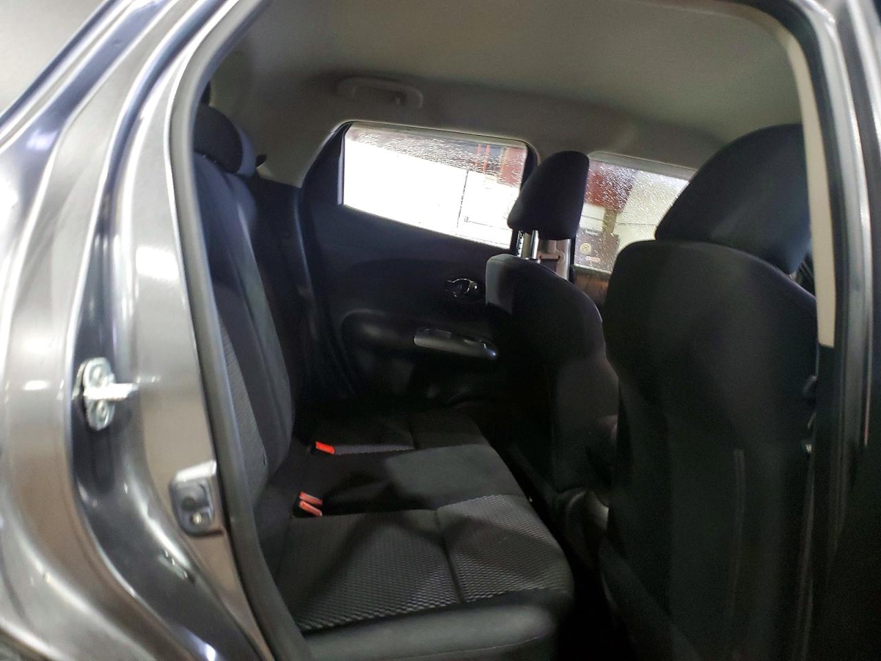 2015 Nissan Juke S Gray vin: JN8AF5MV6FT550305