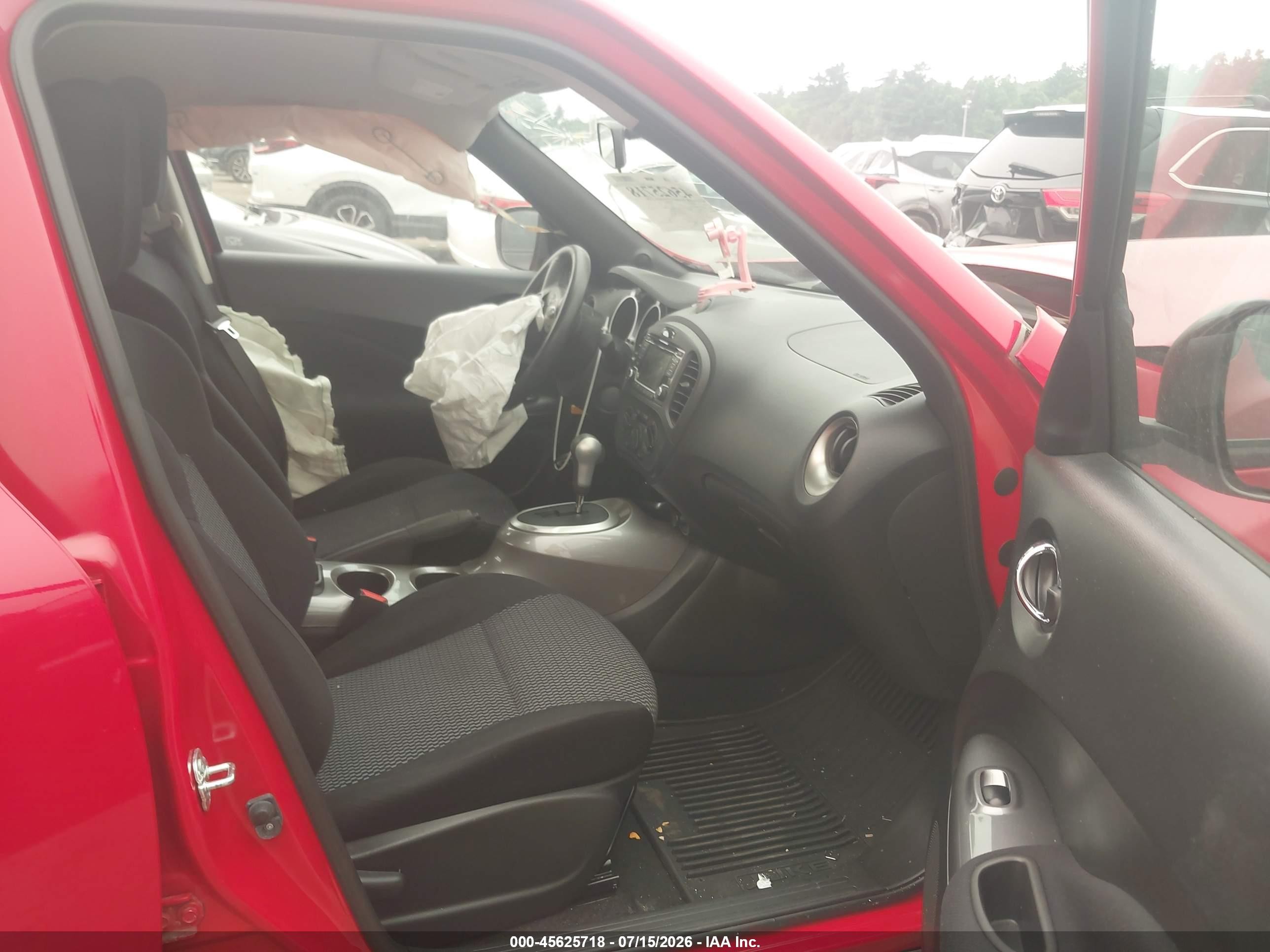 2015 Nissan Juke S Red vin: JN8AF5MV6FT558565