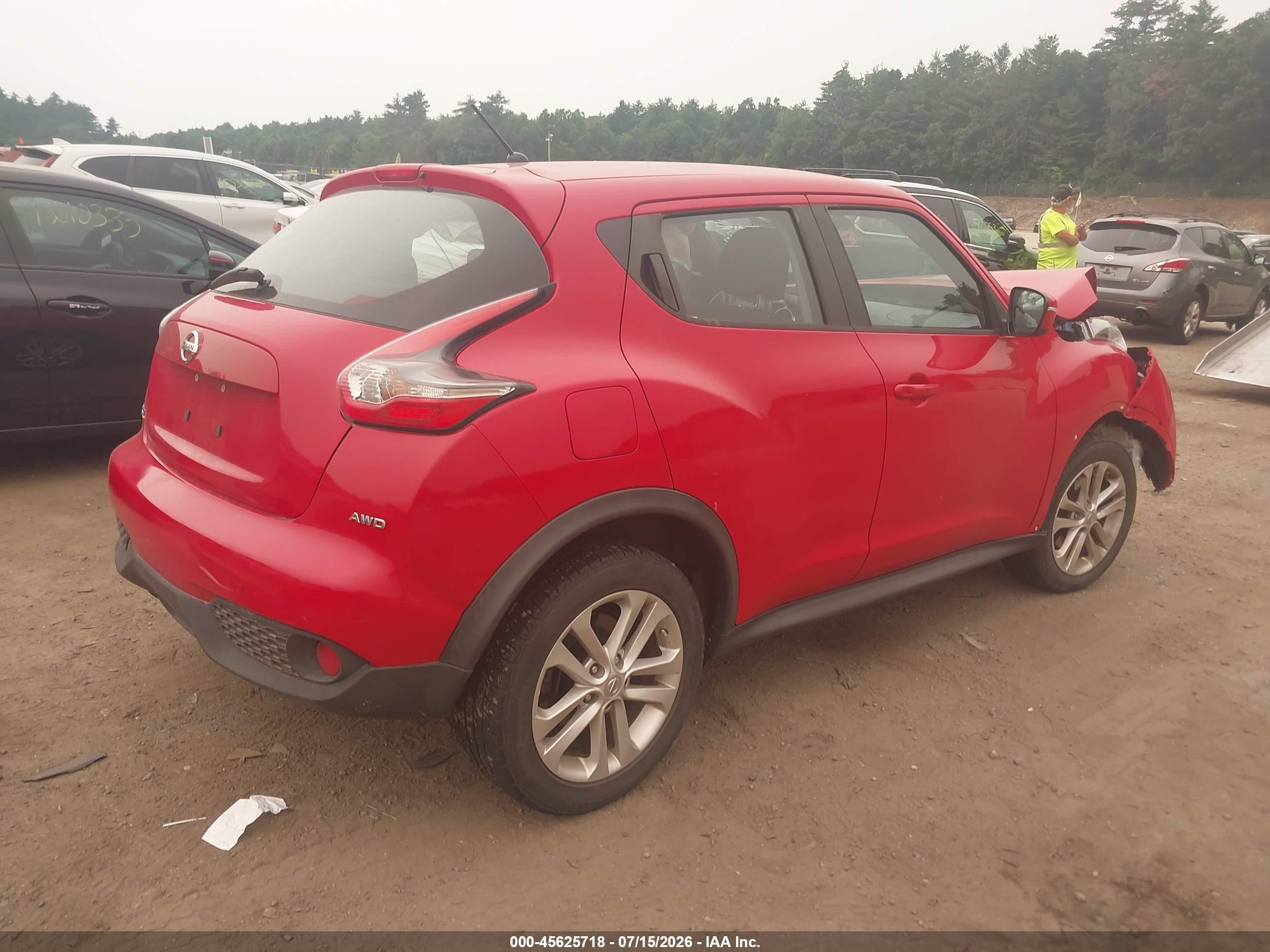 2015 Nissan Juke S Red vin: JN8AF5MV6FT558565