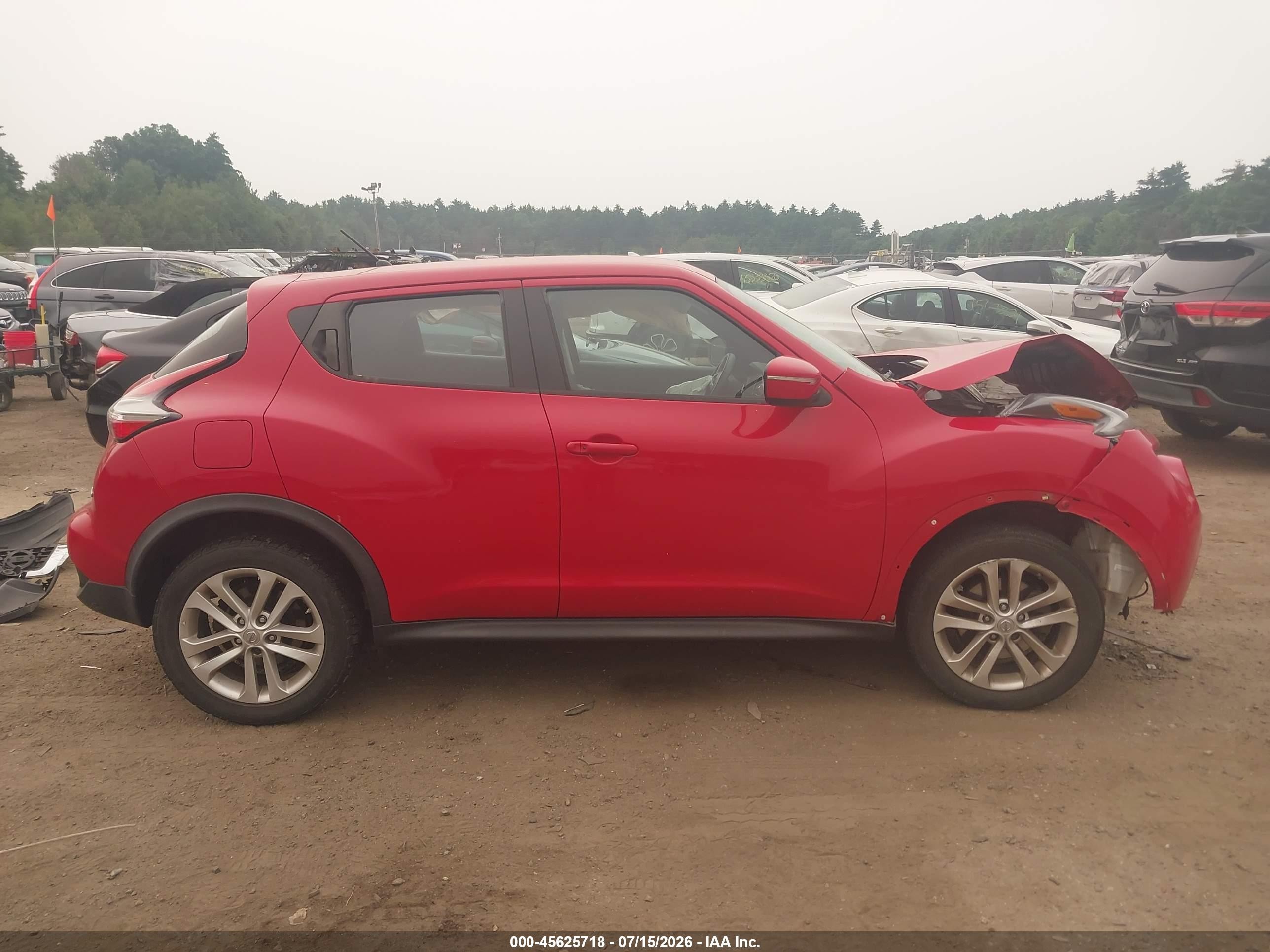 2015 Nissan Juke S Red vin: JN8AF5MV6FT558565