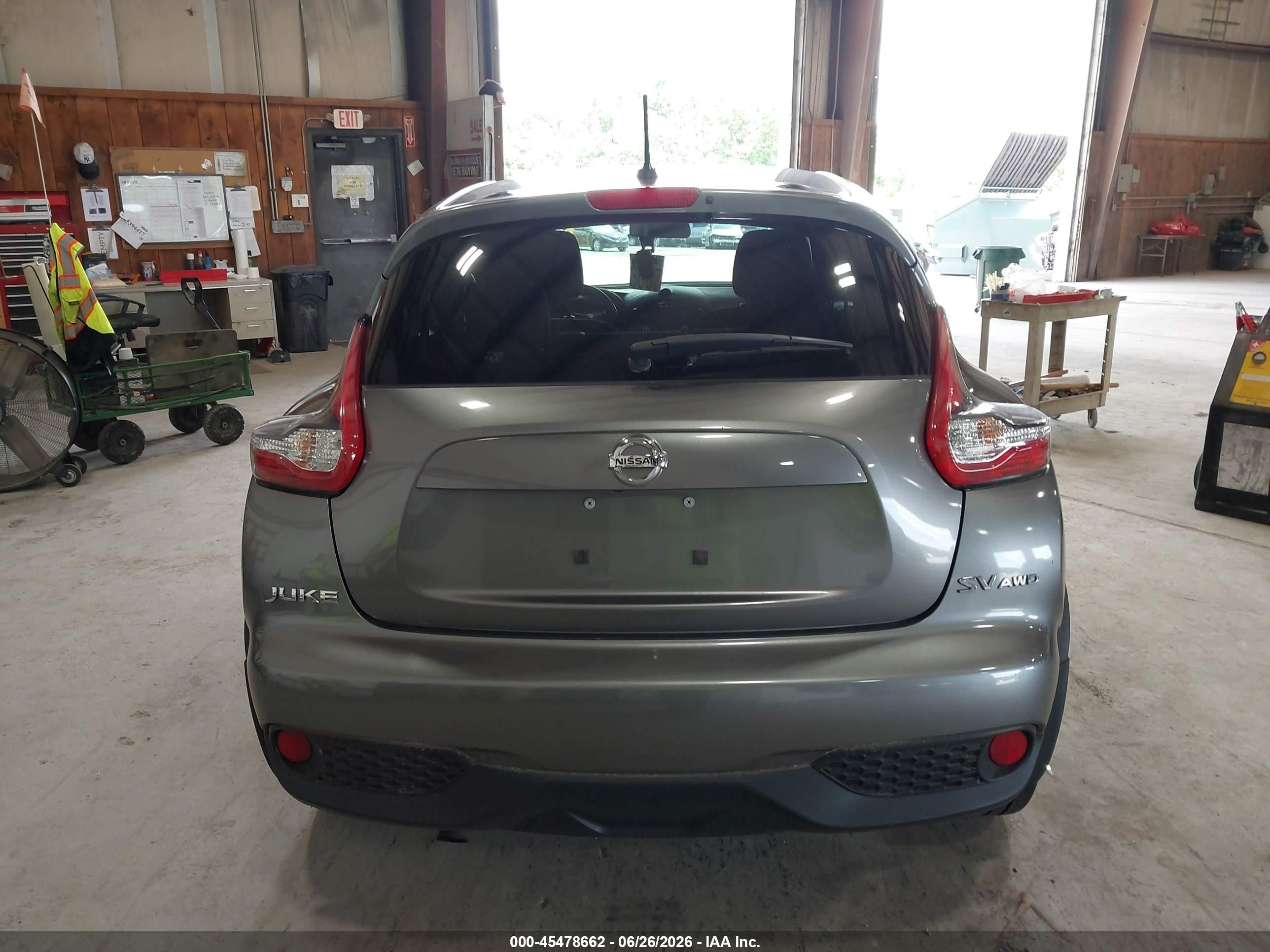 2015 Nissan Juke Sv Gray vin: JN8AF5MV6FT561000