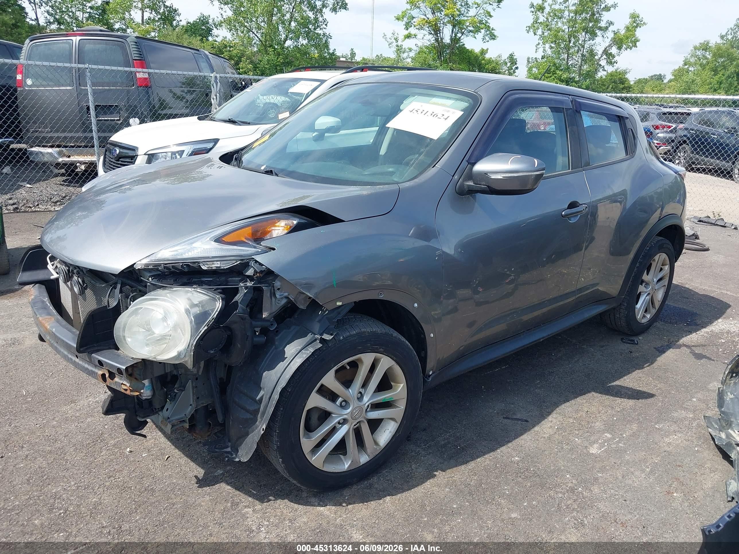 2015 Nissan Juke Nismo/s/sl/sv Серый vin: JN8AF5MV6FT563796