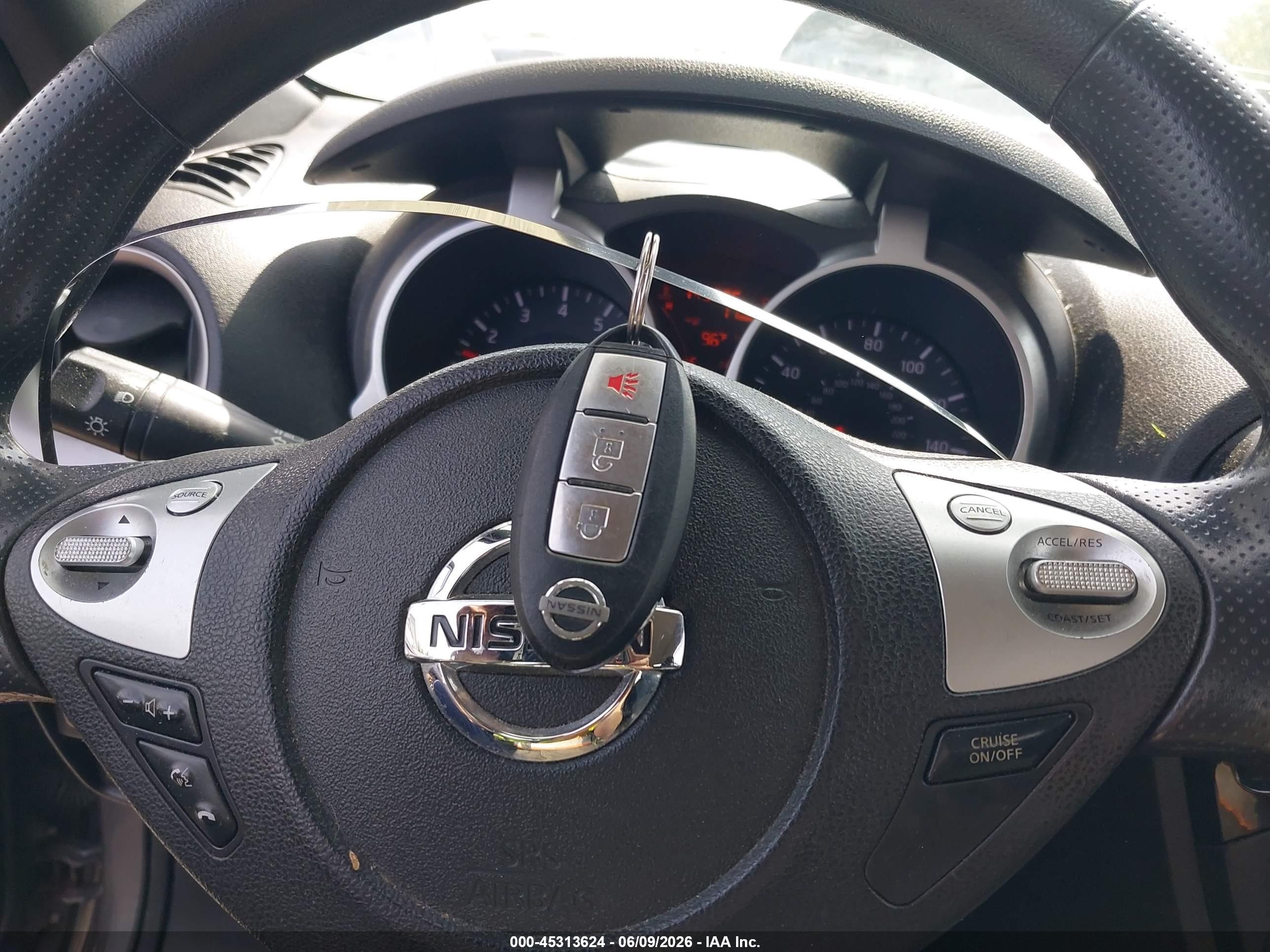 2015 Nissan Juke Nismo/s/sl/sv Серый vin: JN8AF5MV6FT563796