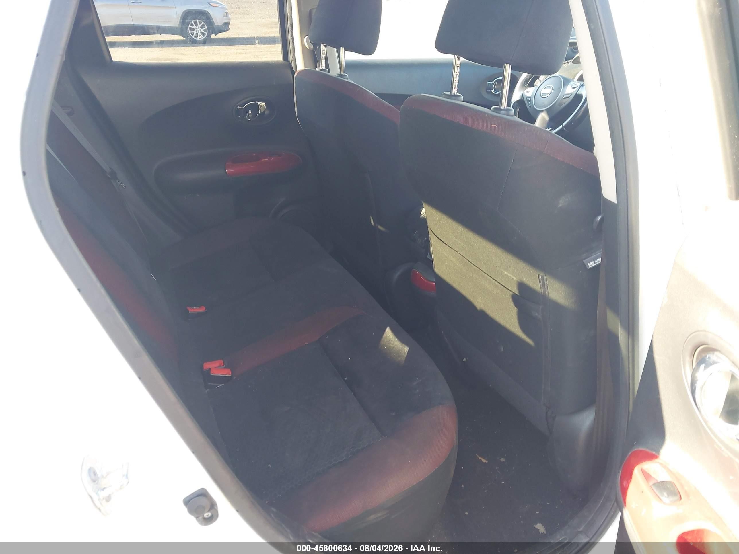 2015 Nissan Juke Sv White vin: JN8AF5MV6FT564804