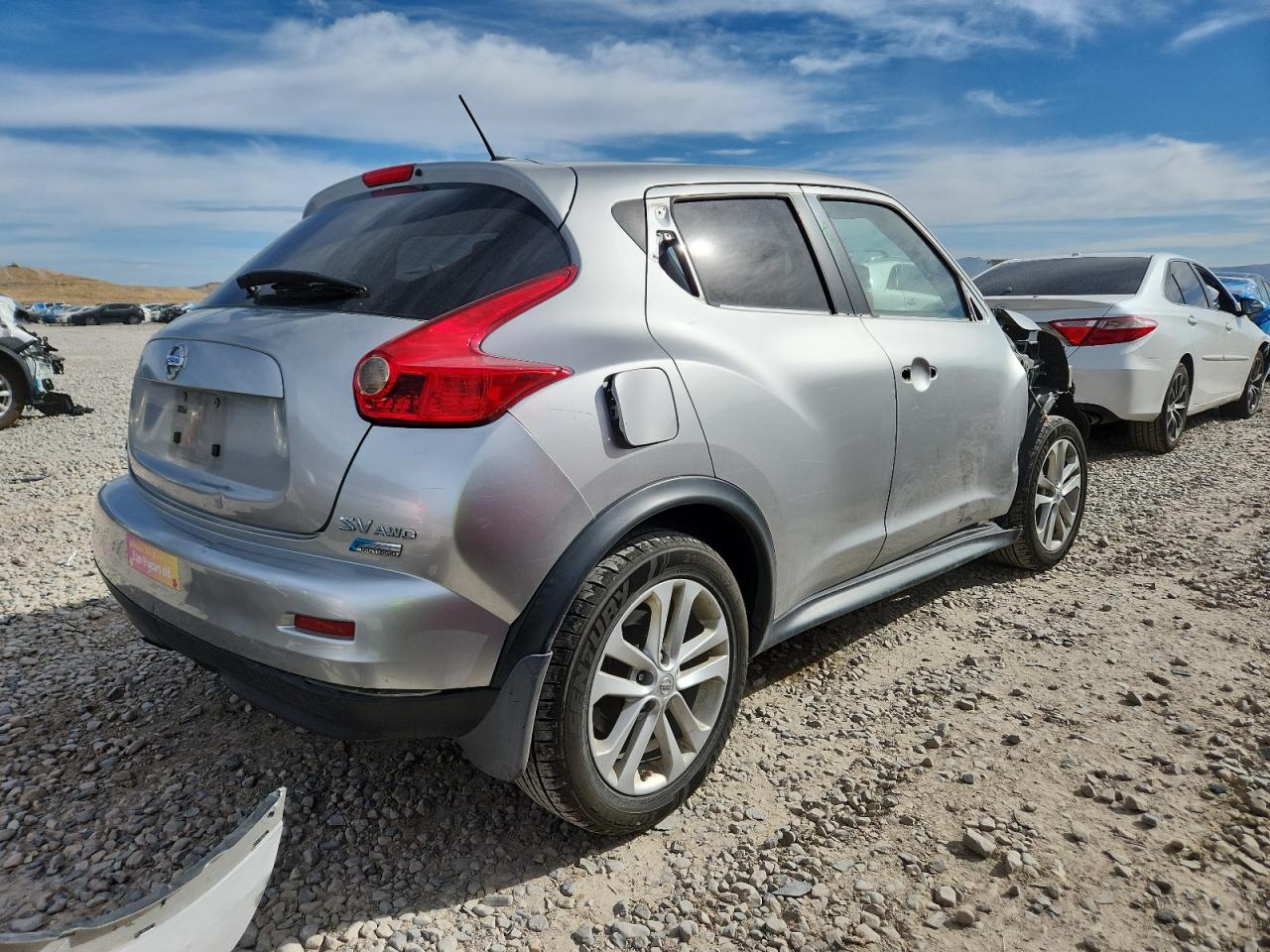 2011 Nissan Juke S Silver vin: JN8AF5MV7BT008978