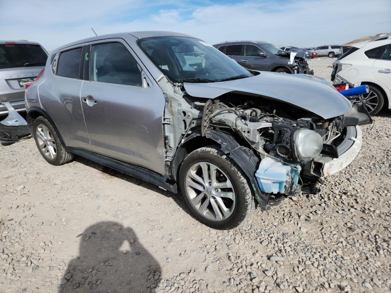2011 Nissan Juke S Silver vin: JN8AF5MV7BT008978