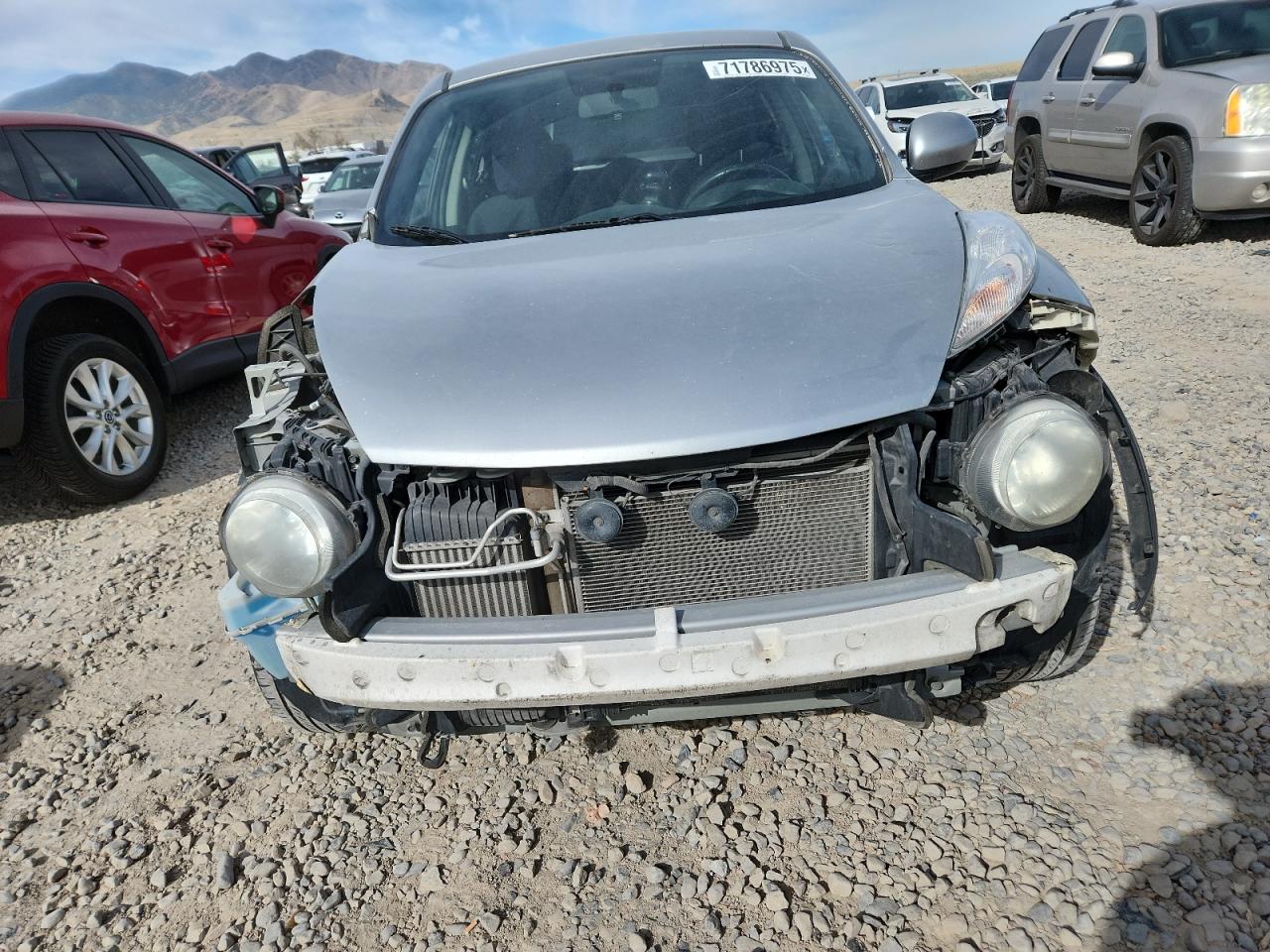 2011 Nissan Juke S Silver vin: JN8AF5MV7BT008978