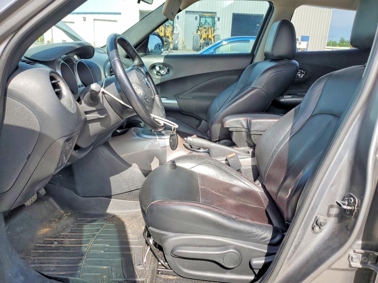 2011 Nissan Juke S Gray vin: JN8AF5MV7BT017101