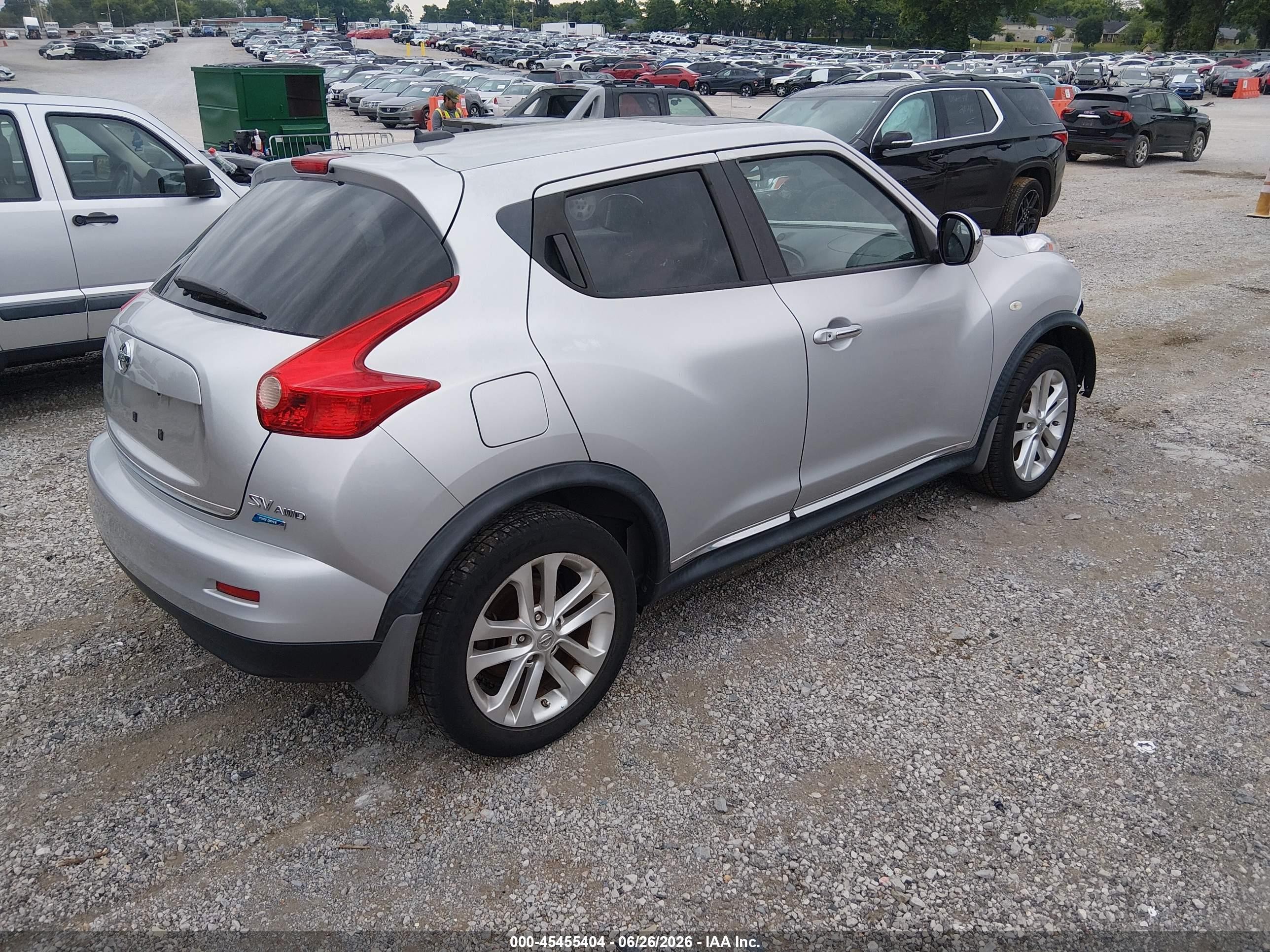 2013 Nissan Juke Sv Silver vin: JN8AF5MV7DT205202